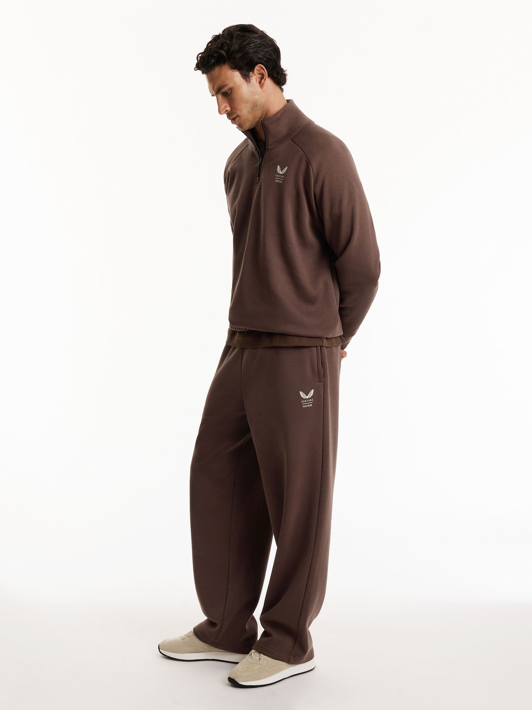 Reiss | Castore Sweat-shirt décontracté à col zippé marron - Image 1 de 8