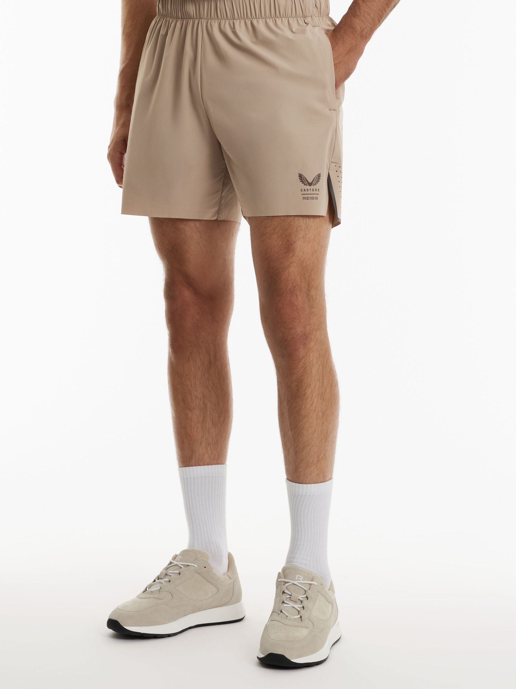 Reiss | Castore 5-Inch Training Shorts in Beige - Image 3 de 10