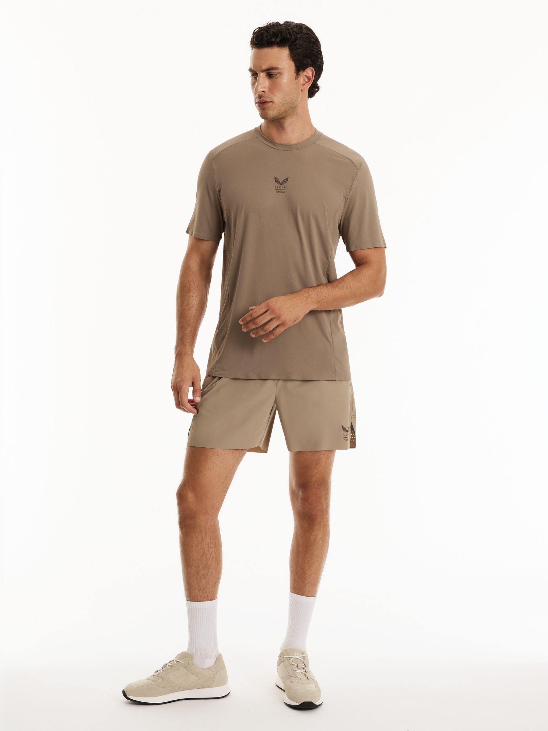 T-shirt Reiss | Castore Performance coupe moderne beige - Image 3 de 9