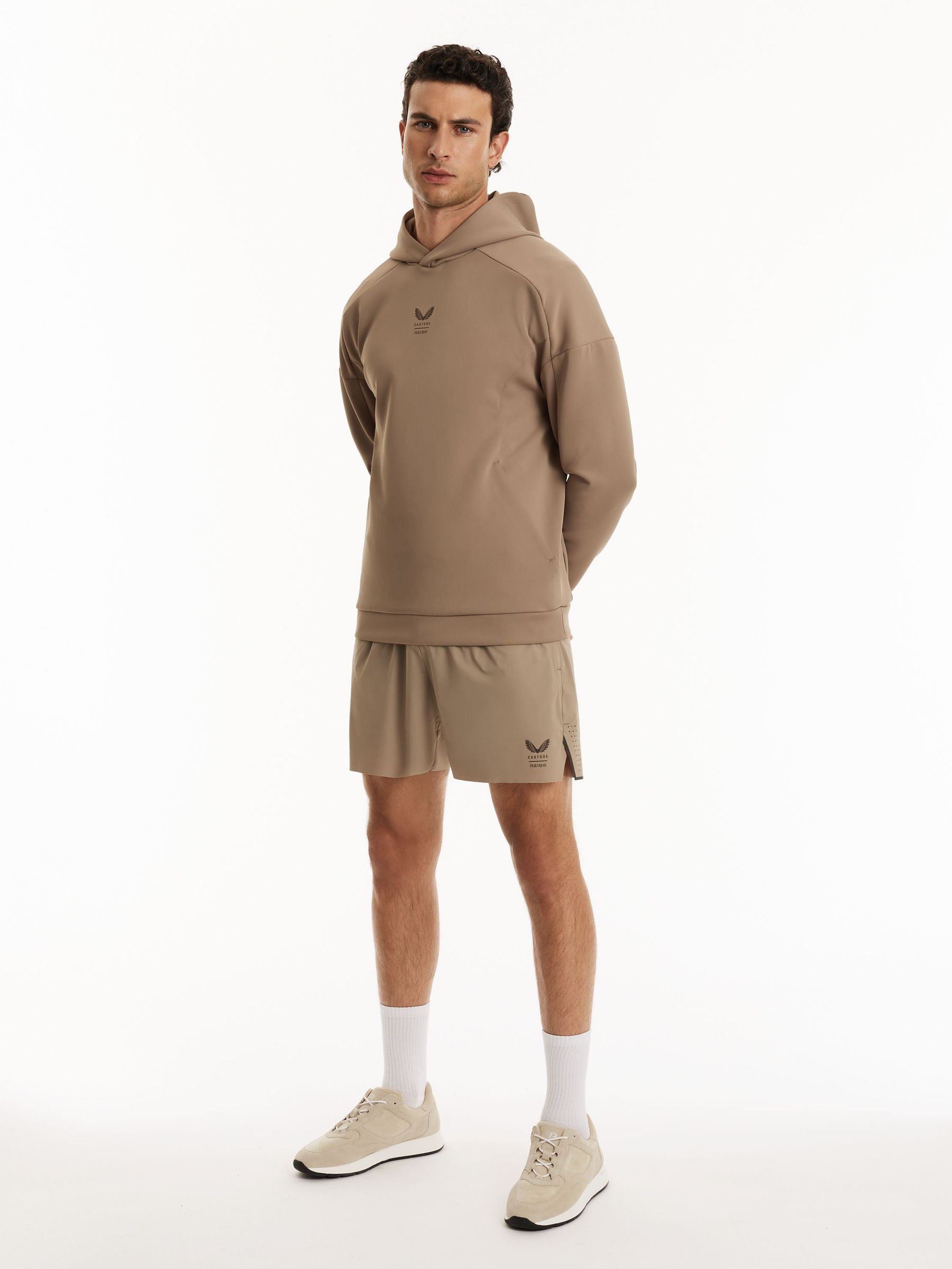 Reiss | Castore Sweat à capuche technique flexible beige - Image 1 de 9