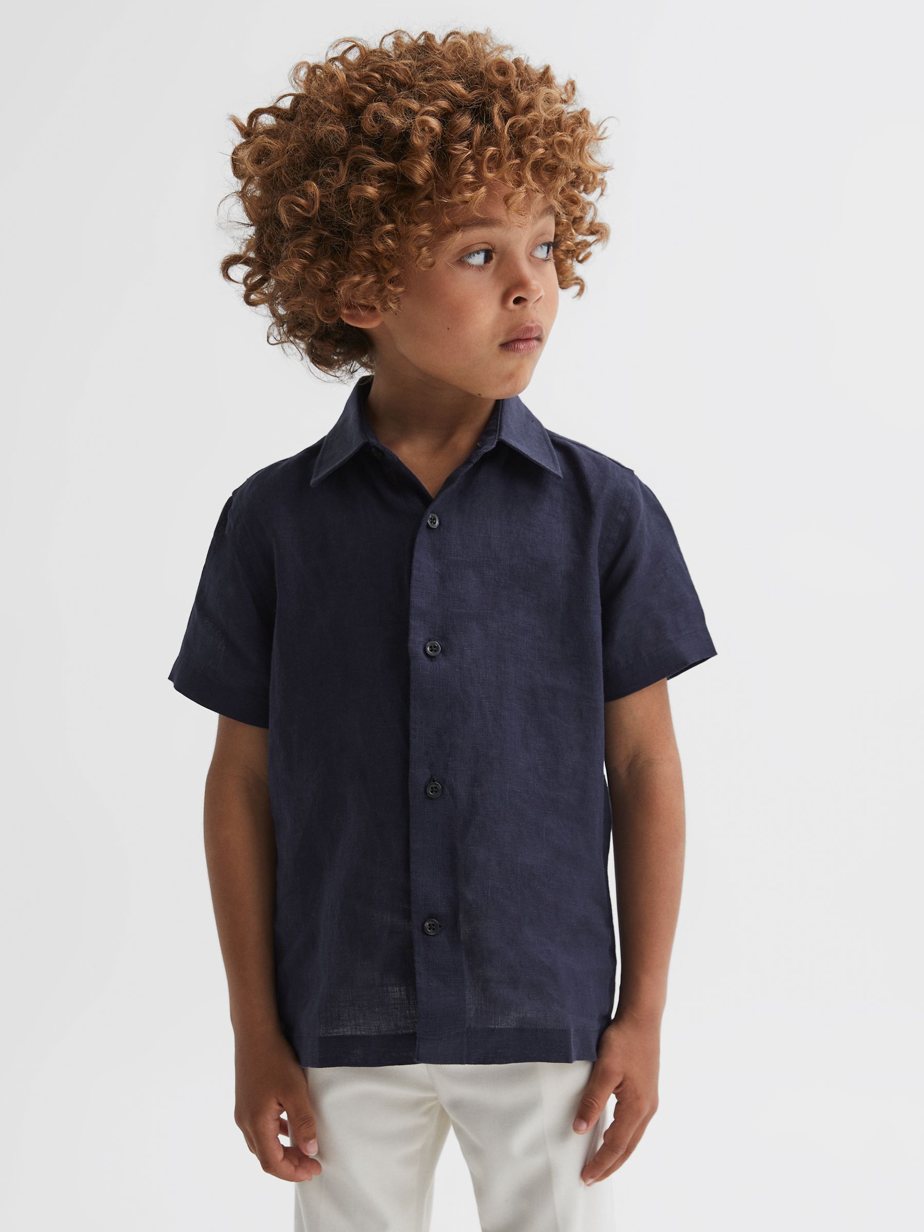 Short Sleeve Linen Shirt in Navy - Image 3 of 6