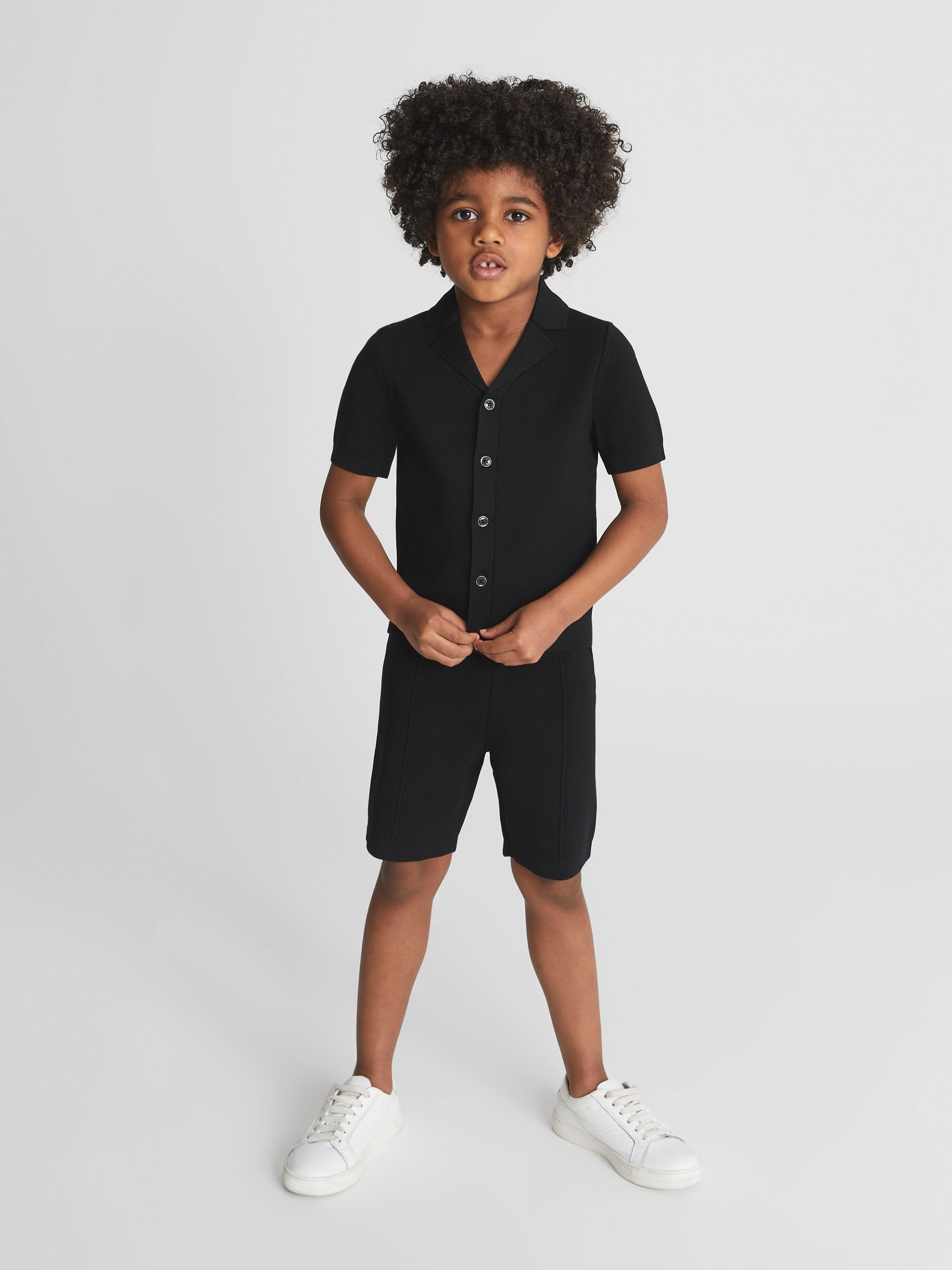 Cuban Collar Stretch Shirt in Black - Image 3 of 6