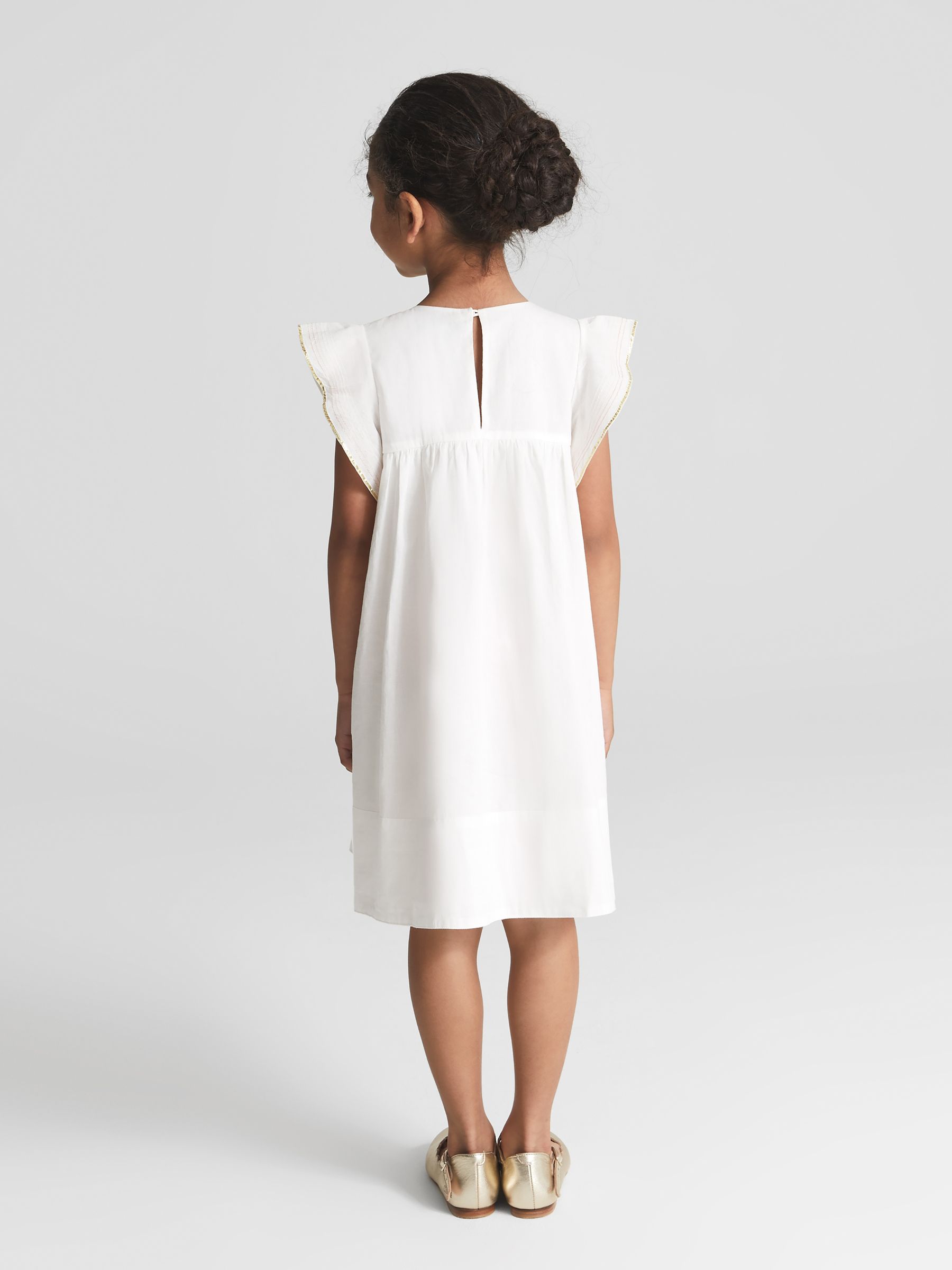 Ruffle Shoulder Dress in White - 圖片 5/7