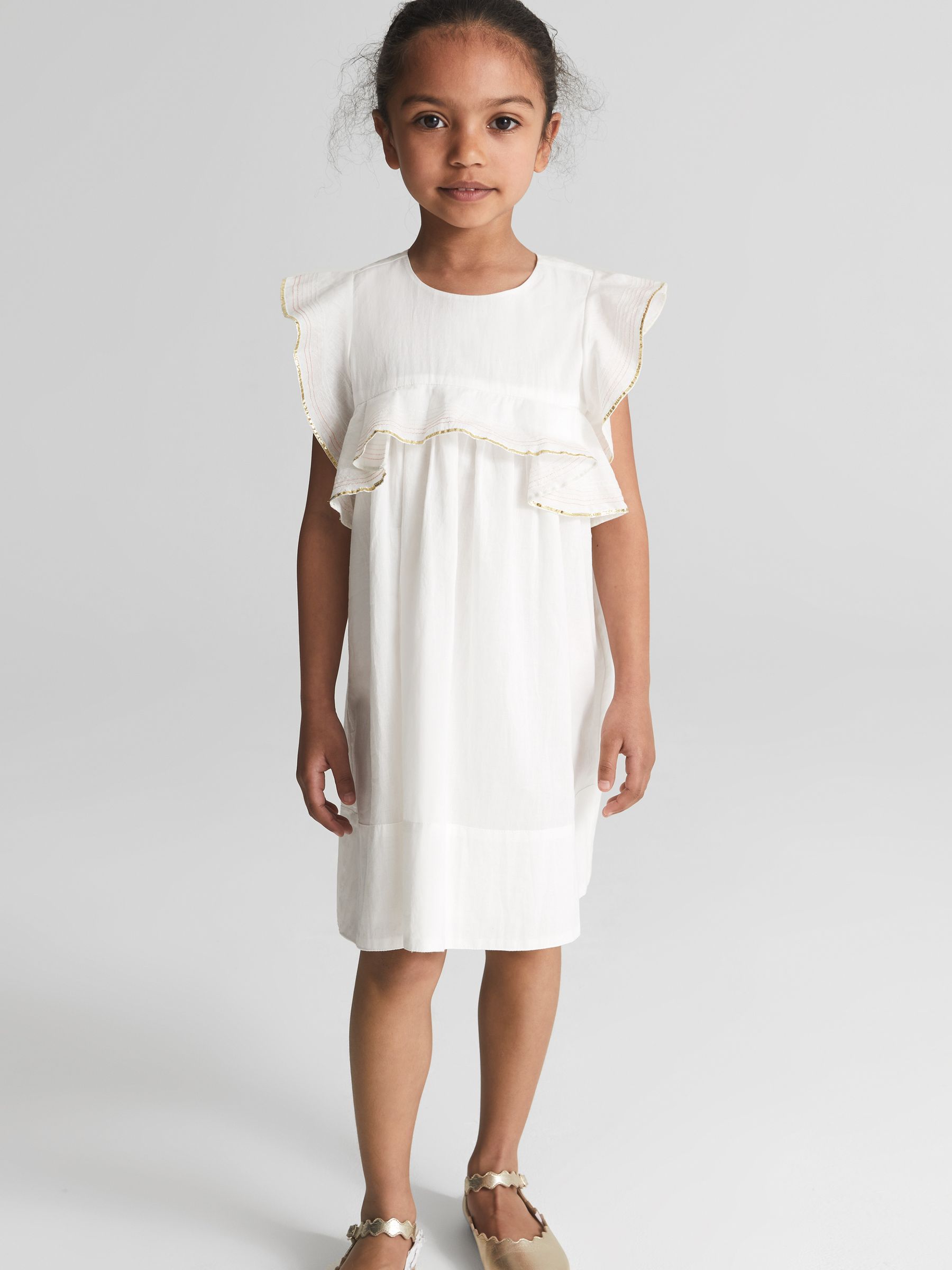 Ruffle Shoulder Dress in White - 圖片 6/7