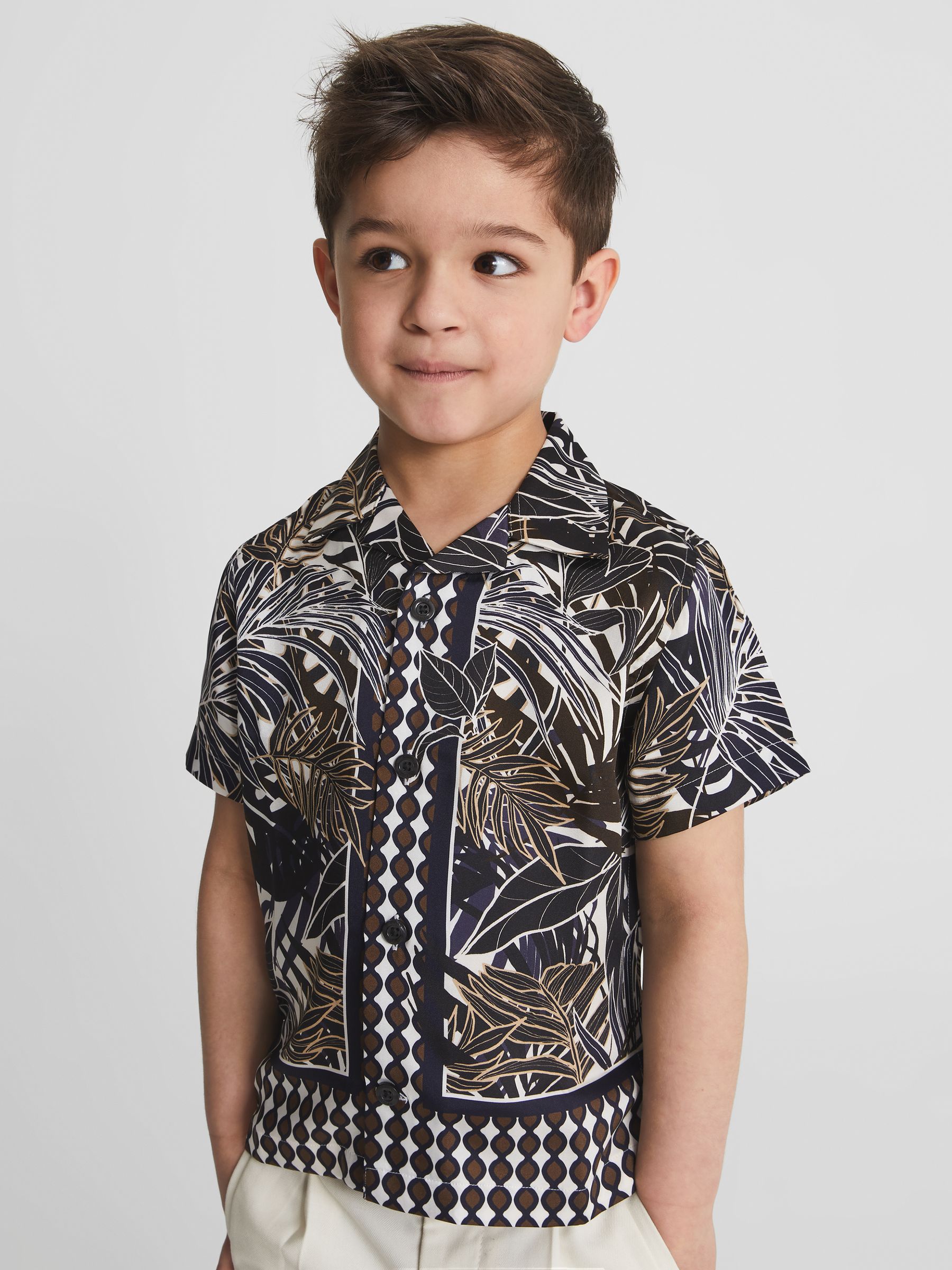 Cuban Collar Floral Shirt in Multi - Image 4 of 6