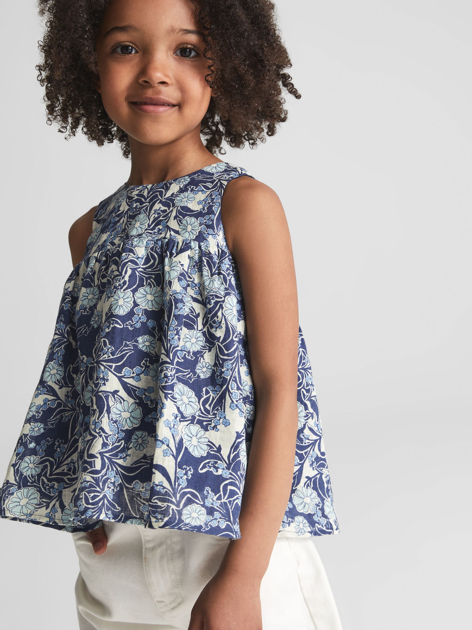 Printed Linen Top in Blue Print - Image 4 of 8