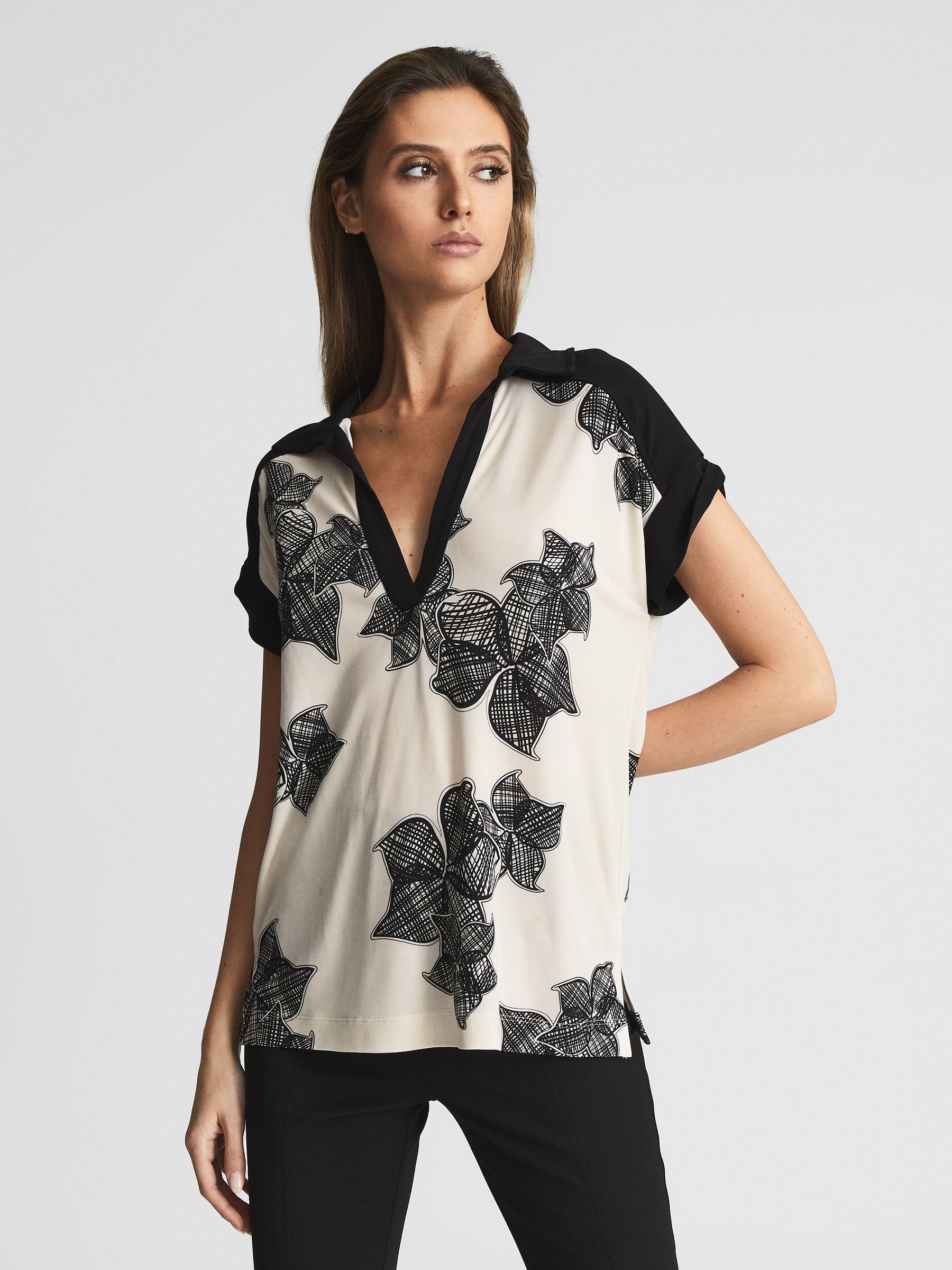 Printed Open Collar Top in Cream/Black - Image 6 of 6