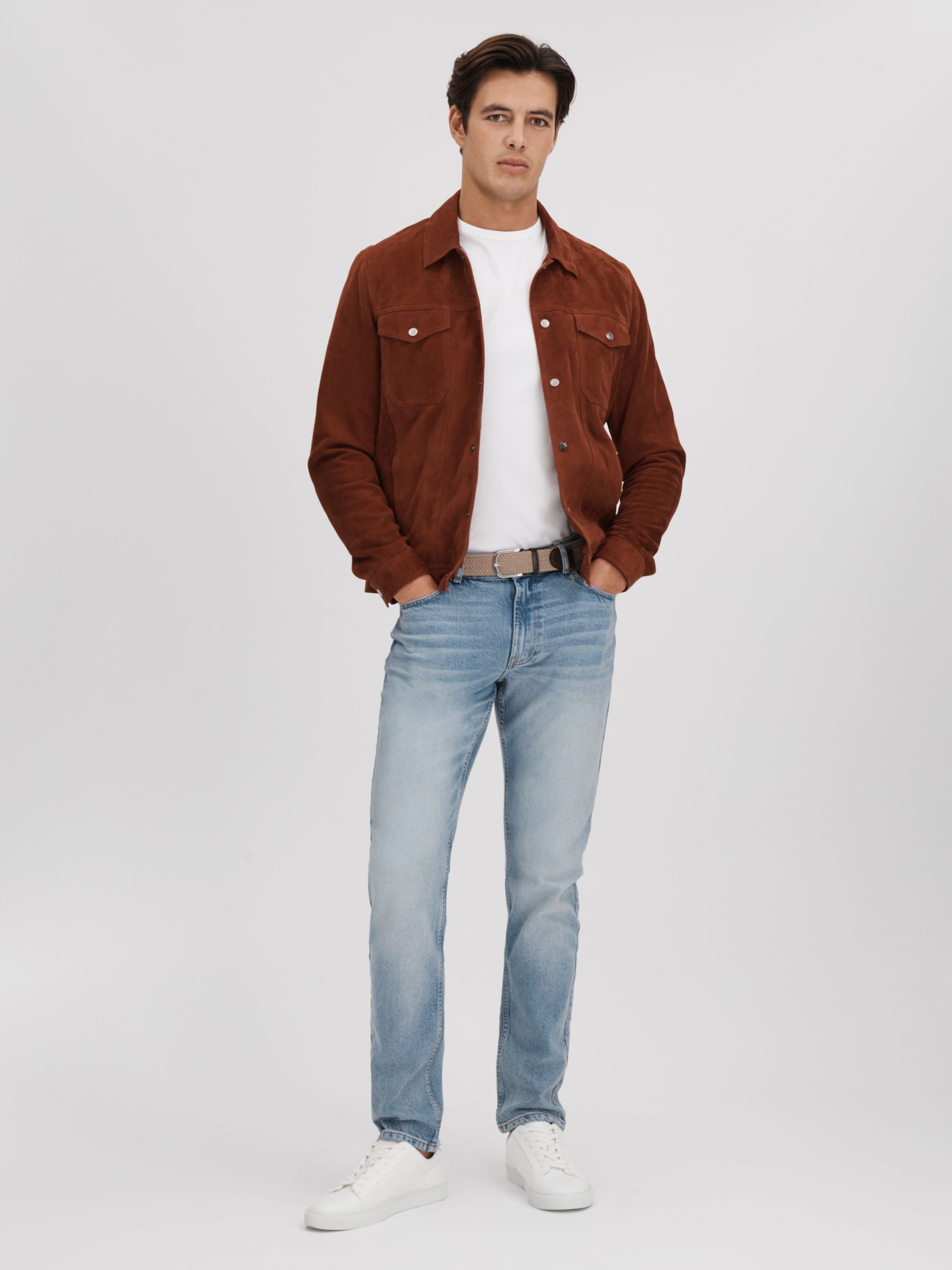 أحذية رياضية Luca من جلد محبب من Reiss - صورة 2 من 7 أحذية رياضية Luca من جلد محبب من Reiss - صورة 2 من 7
