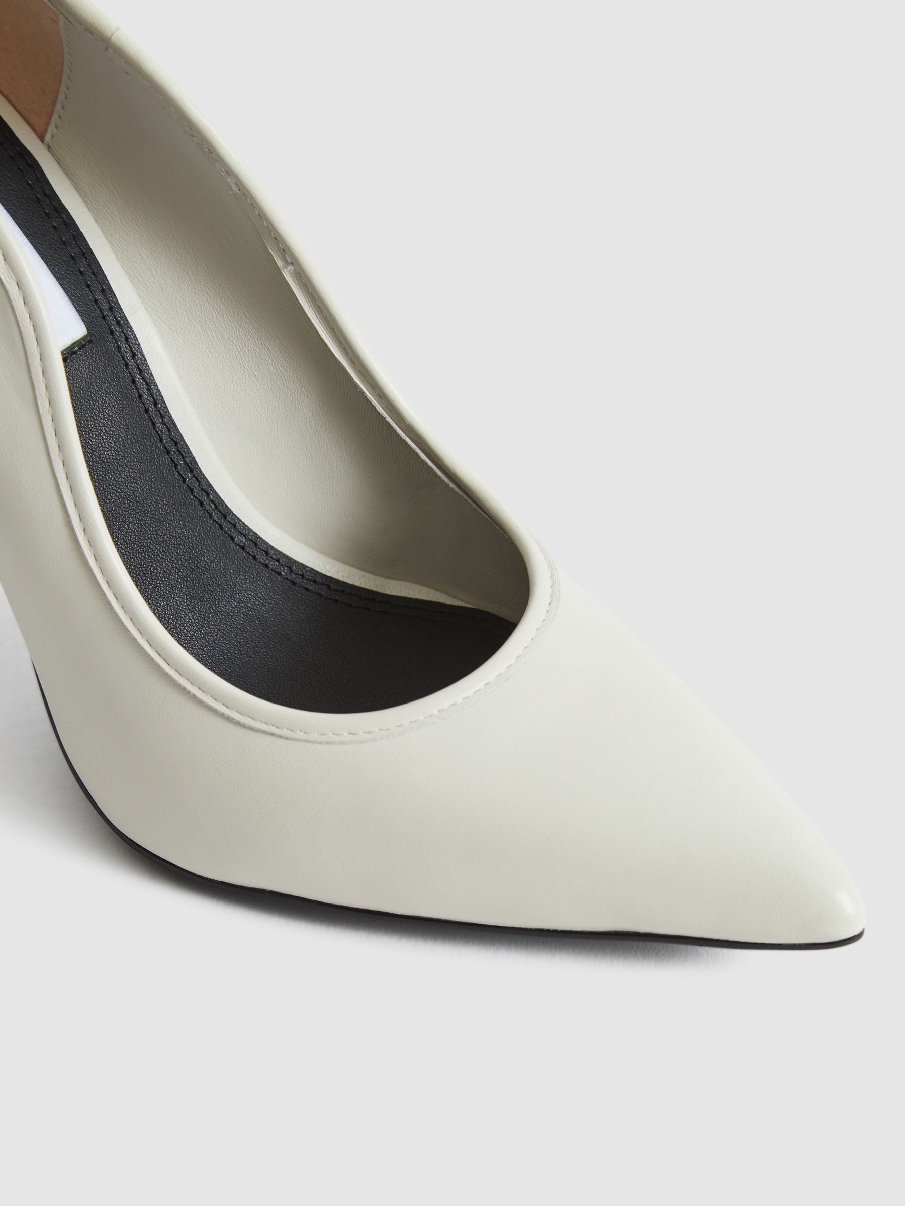 Leather Heeled Court Shoe in Off White - Image 5 of 8