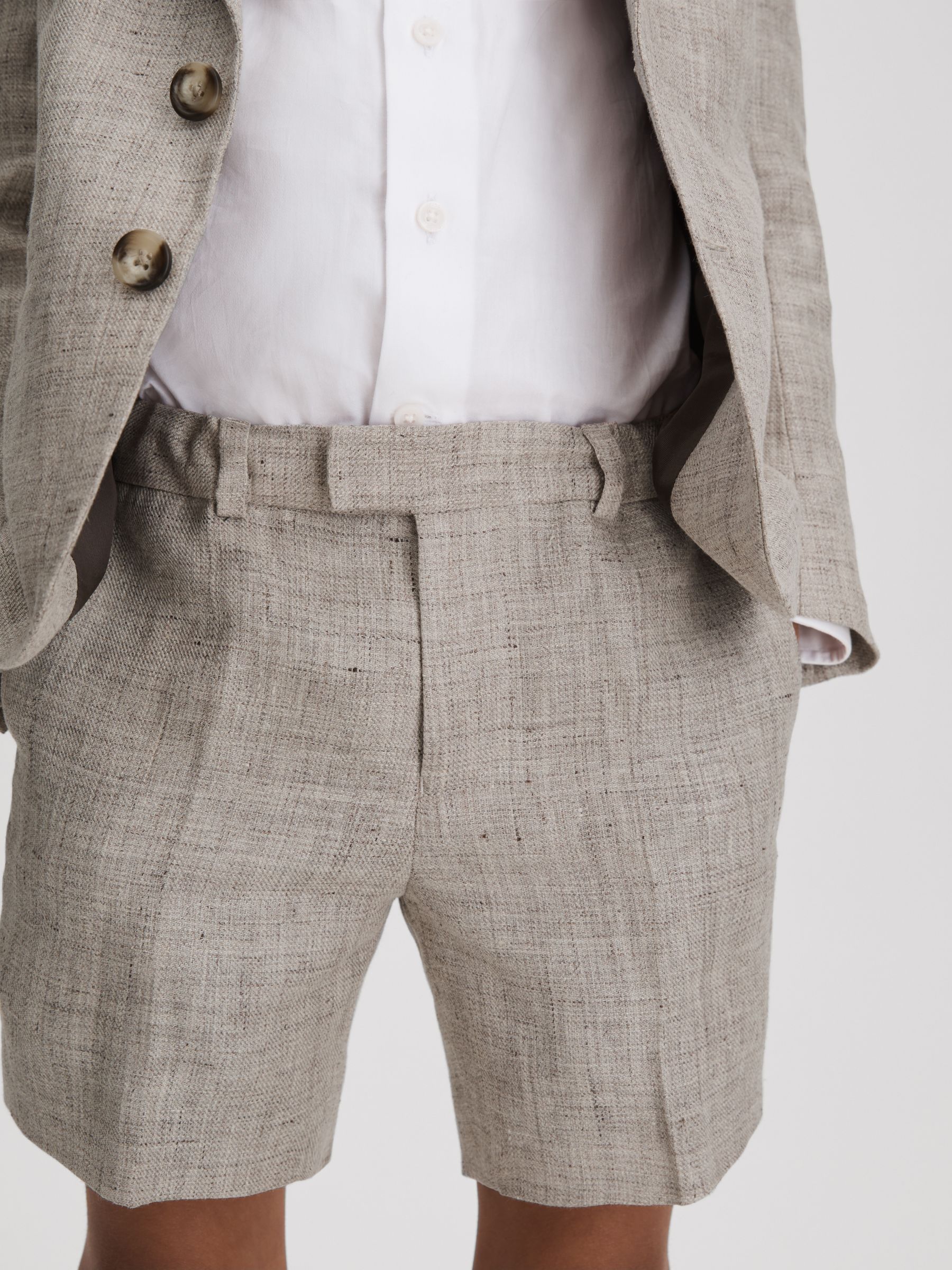 Junior Tailored 100% Linen Side Adjuster Shorts in Oatmeal - Image 3 of 4