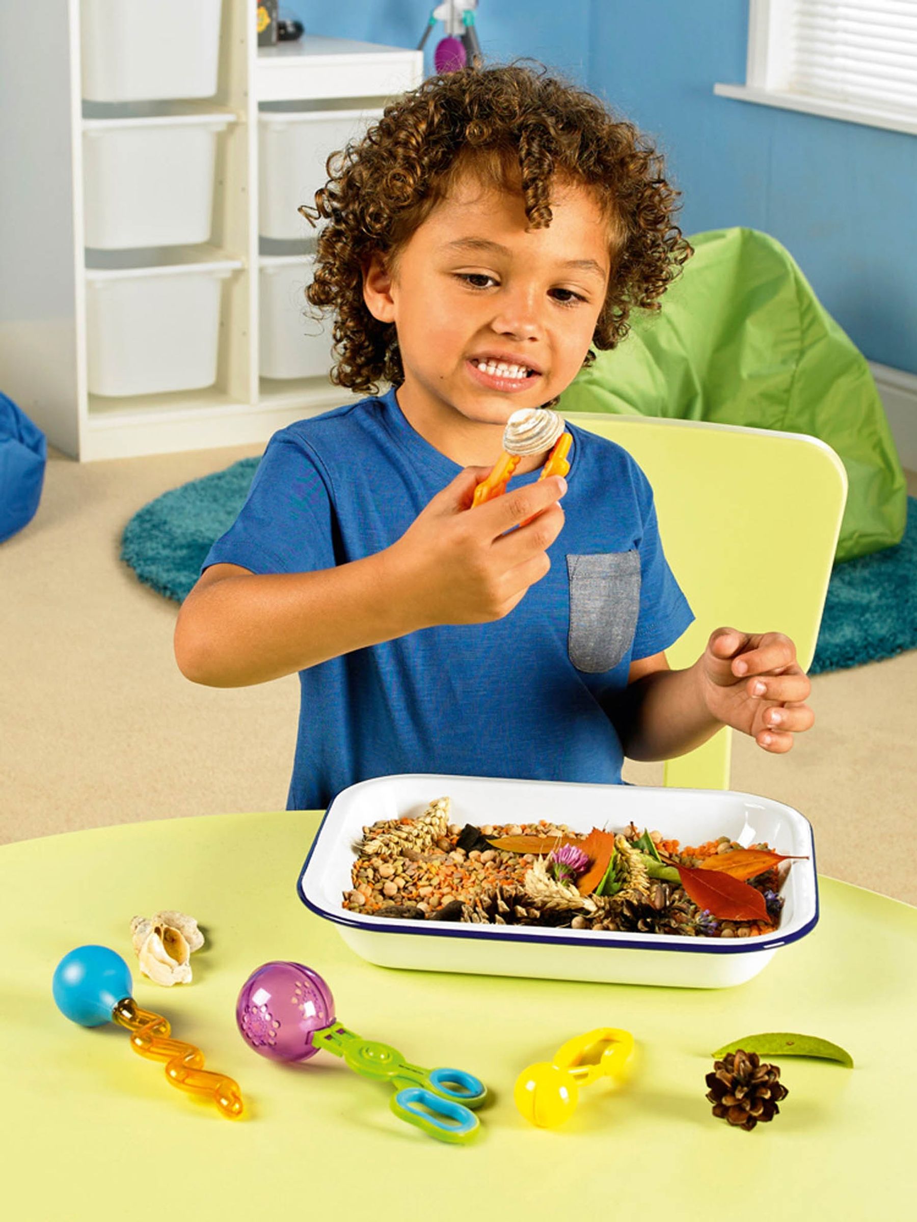 Learning Resources Helping Hands Fine Motor Tool Set - Image 4 of 5