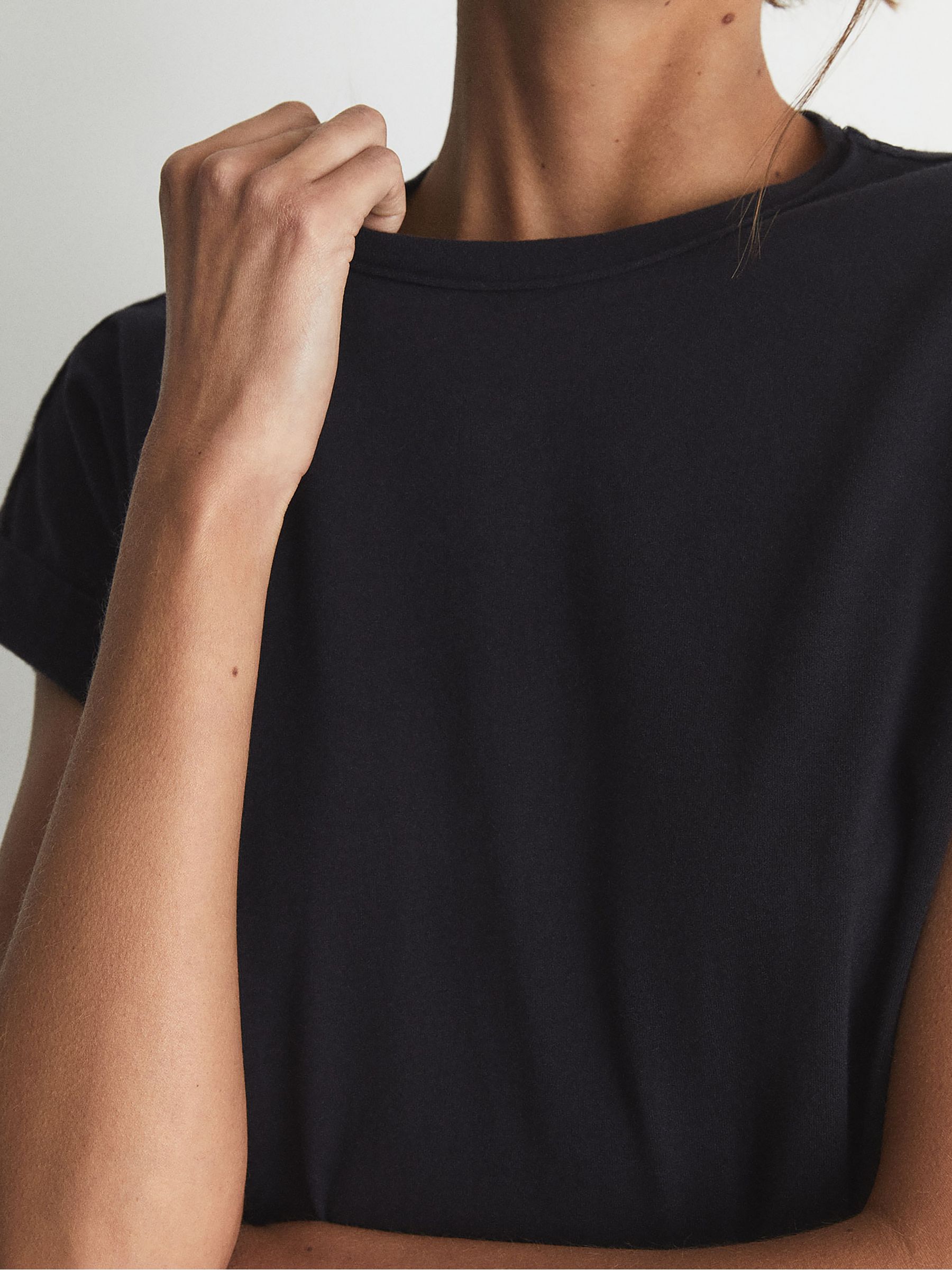 Cotton-Jersey Crew Neck T-Shirt in Navy - Image 4 of 6