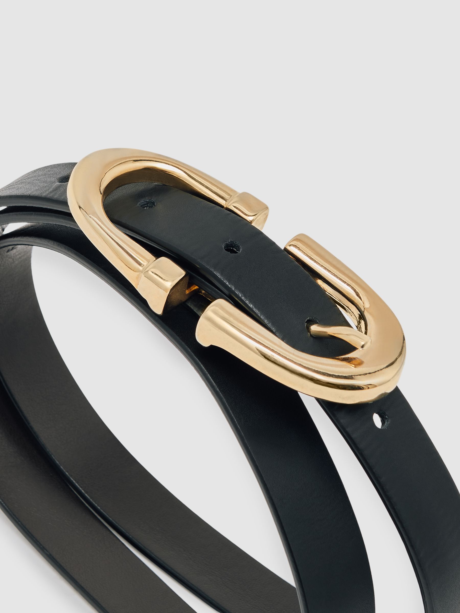 Reiss Horseshoe Belt in Black - REISS