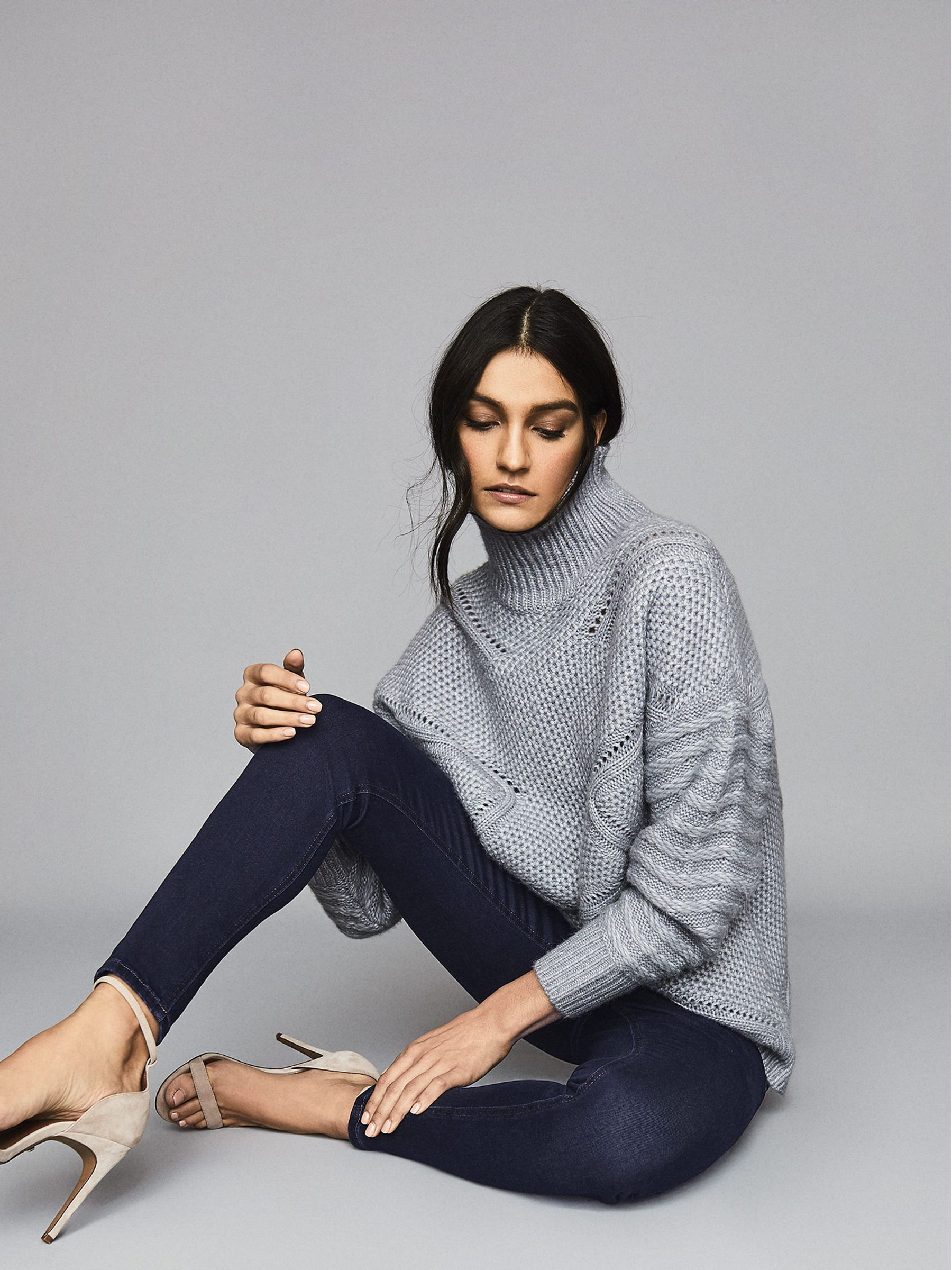 Mid Rise Skinny Jeans in Indigo - Image 4 of 6