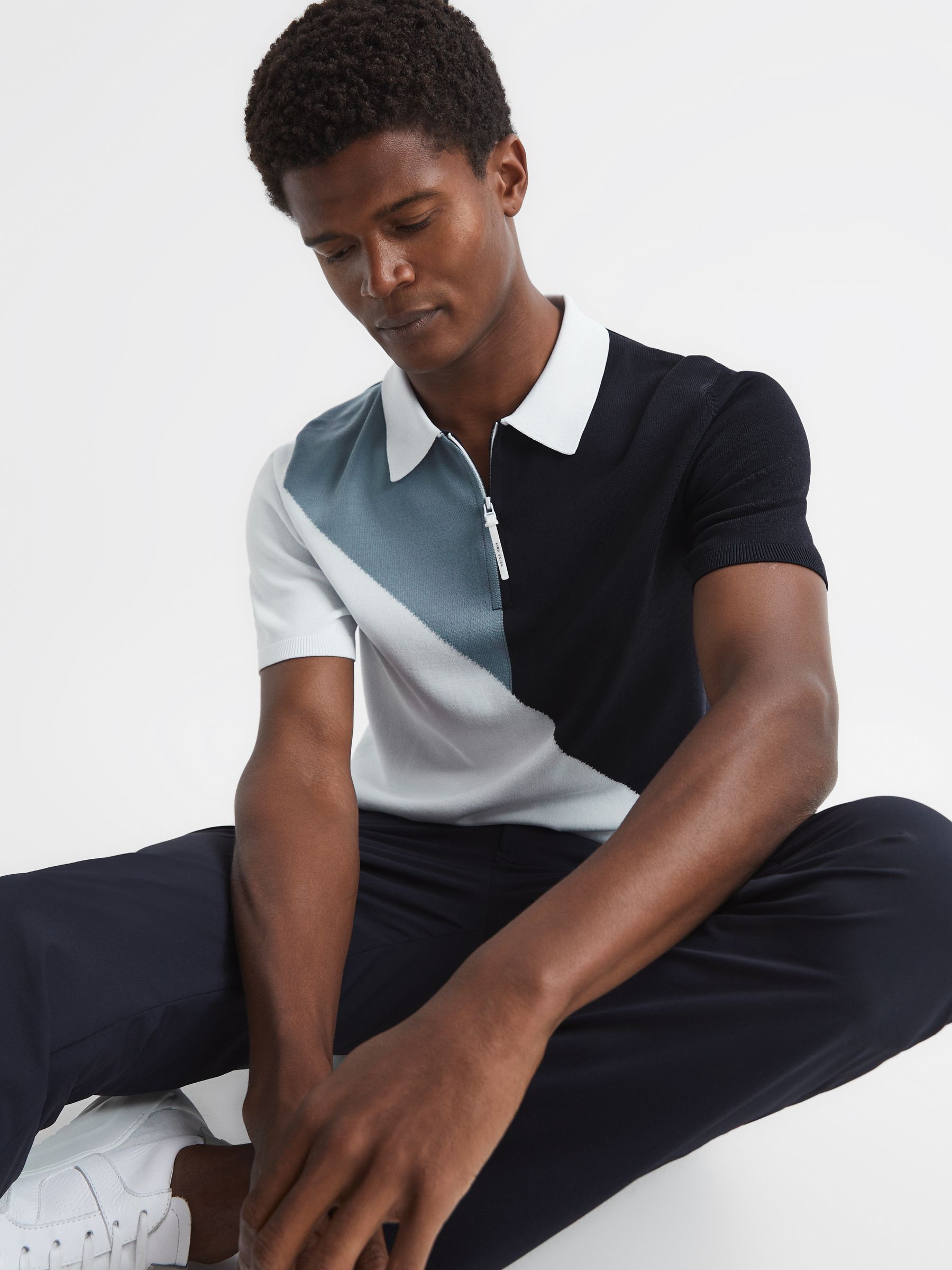 Golf Colourblock Half Zip Polo T-Shirt in Navy/White - Image 6 of 6