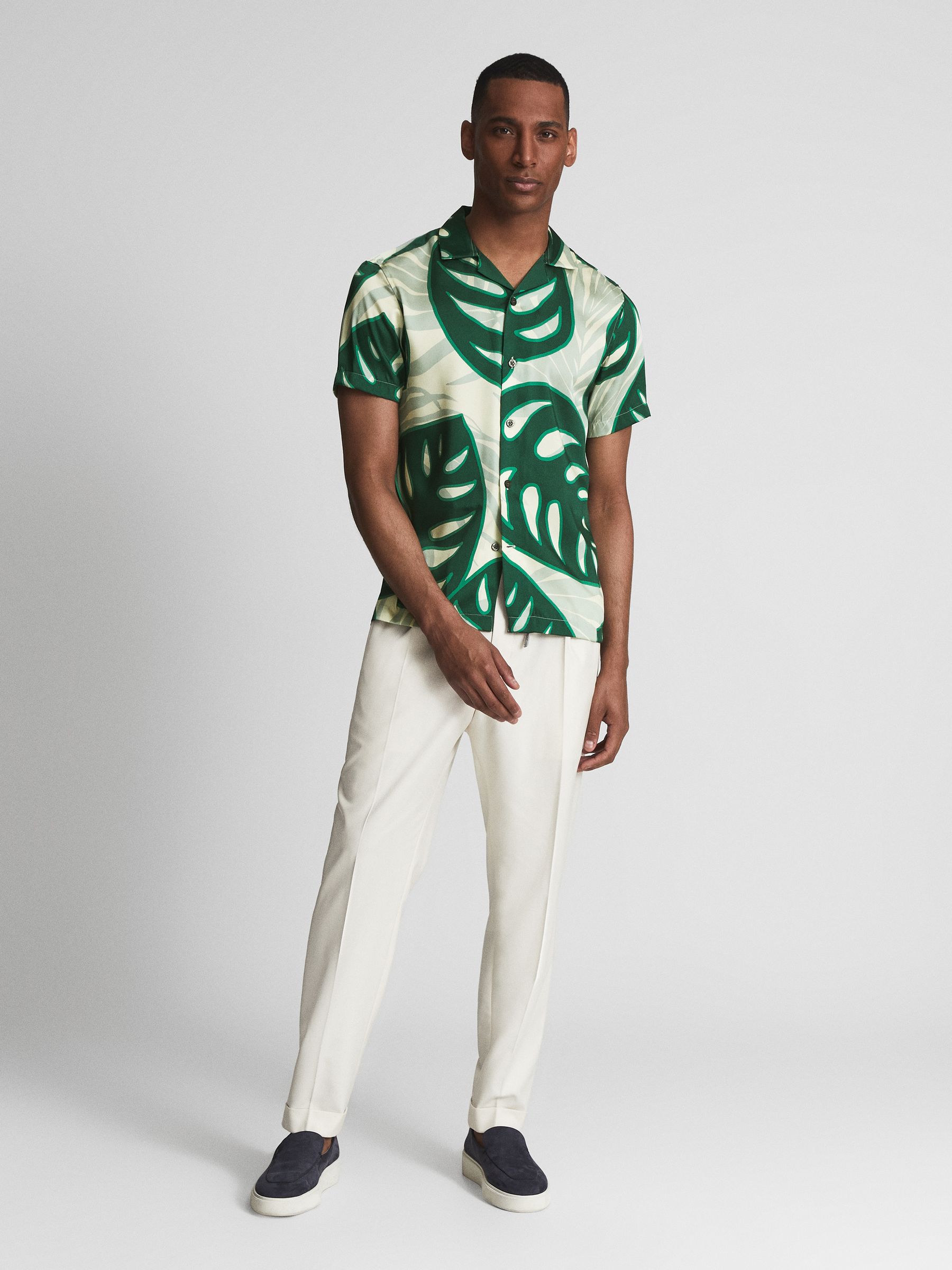 Cuban Collar Monster Leaf Print Shirt in Green - Image 3 of 5