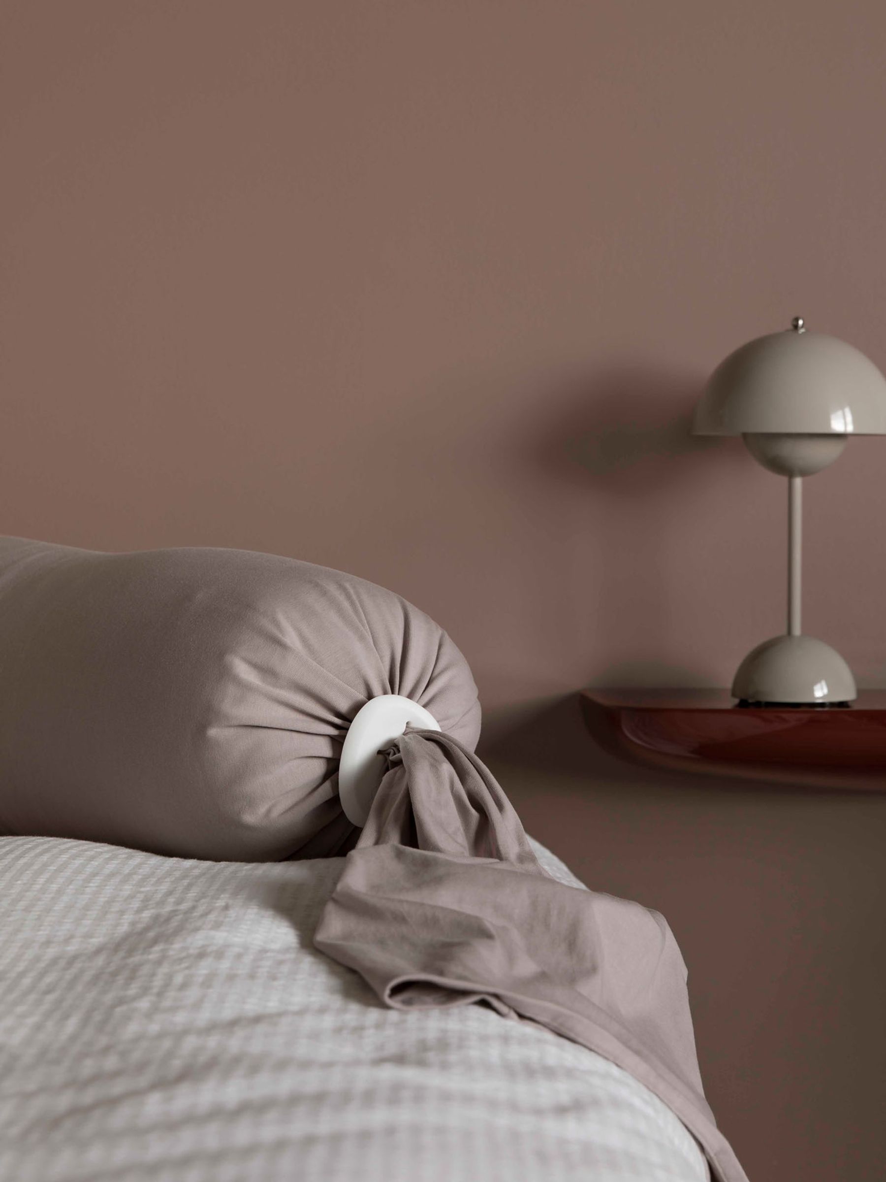 bbhugme Pregnancy Pillow Dusty Pink - Image 6 of 8