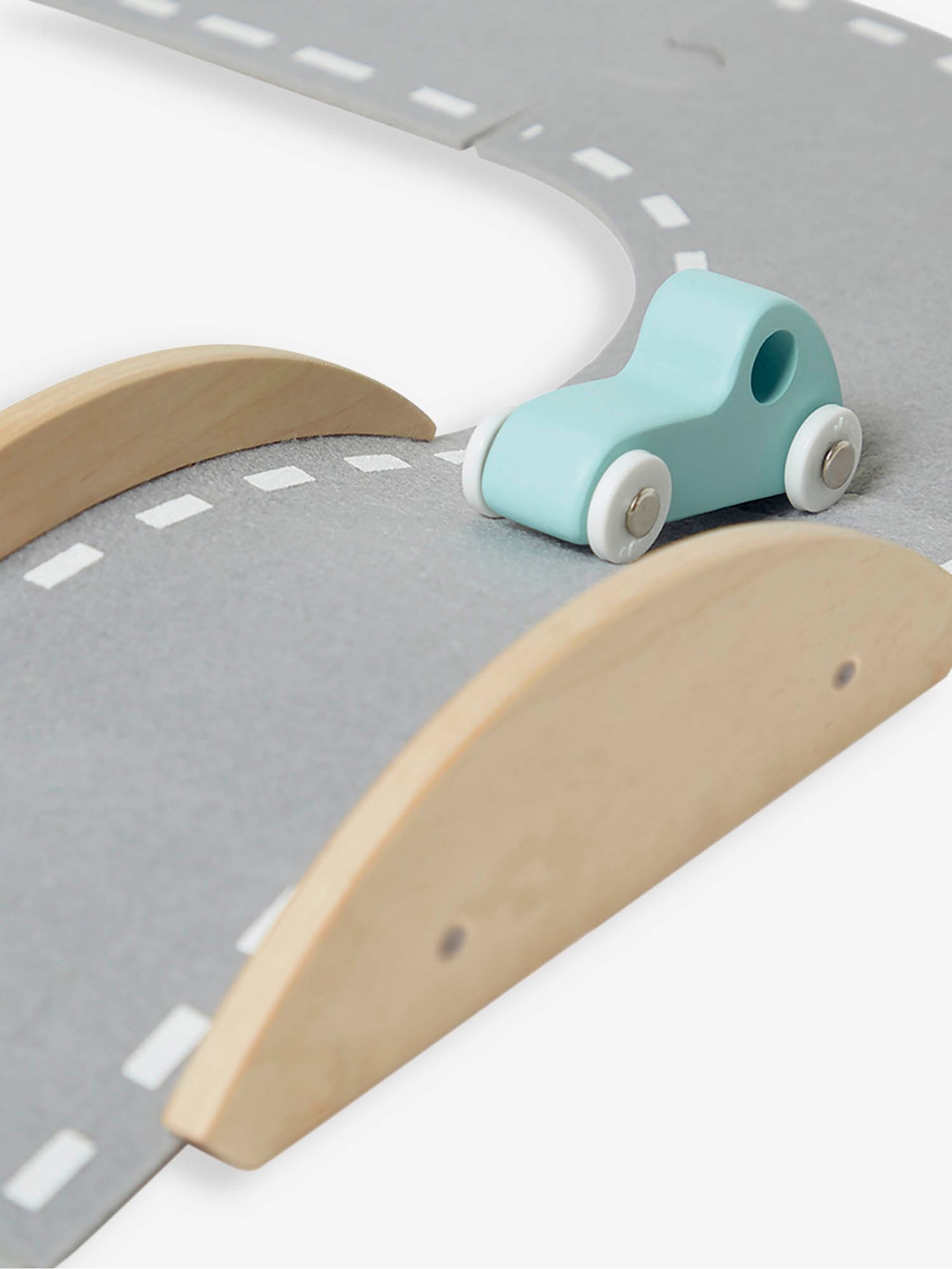 Janod Bolid Felt Car Circuit - Image 3 of 8