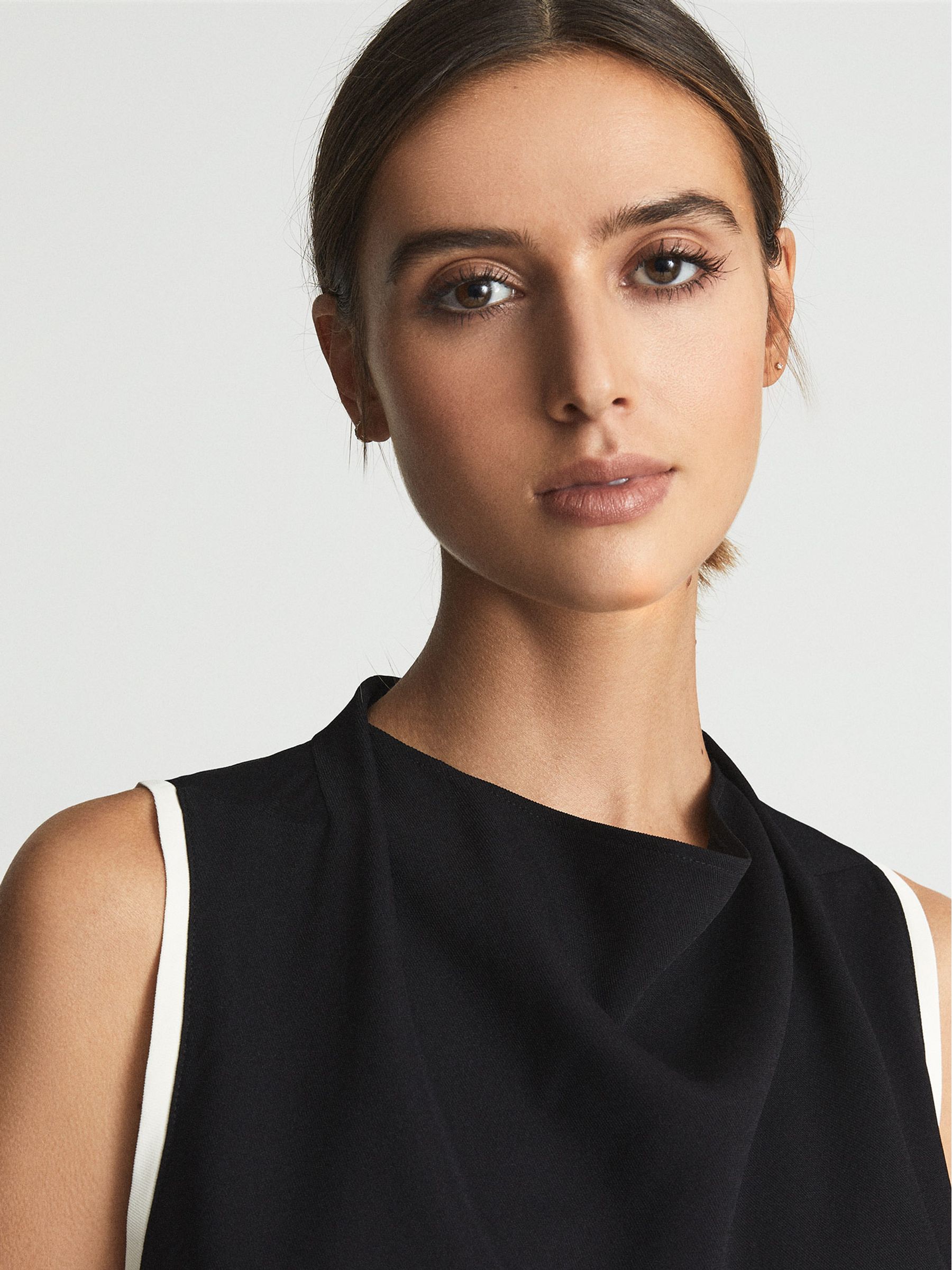 Reiss Sleeveless Twill Blouse in Black - REISS