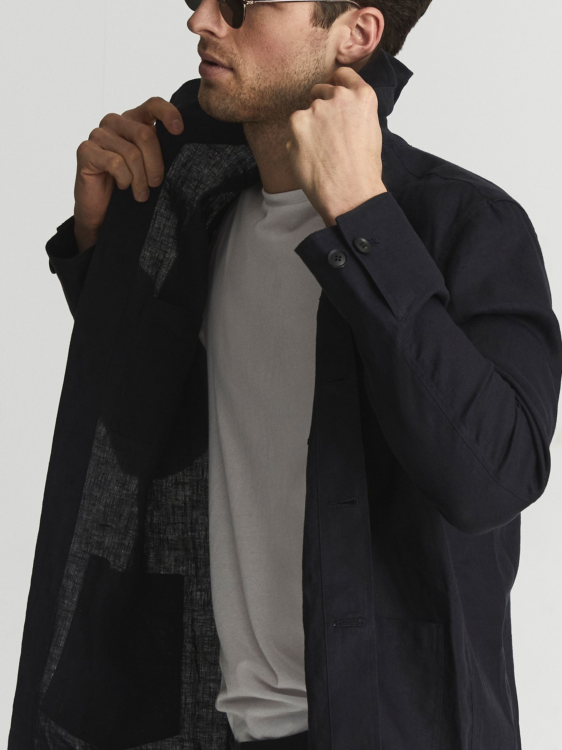 Linen Worker Jacket in Navy - Image 5 of 7