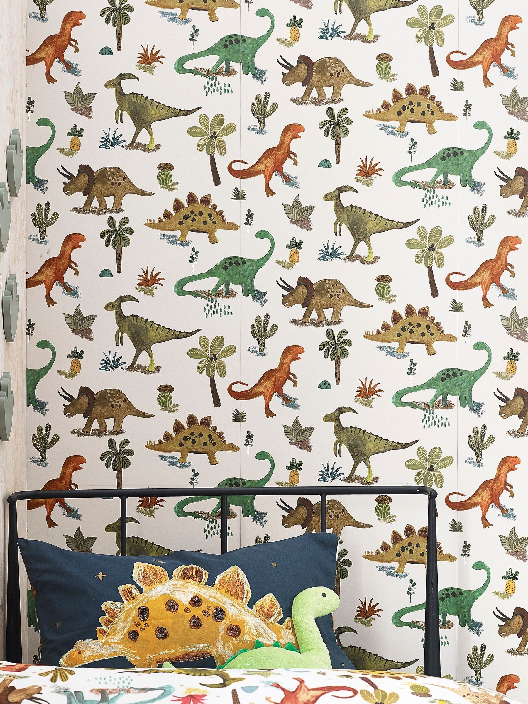 Next Natural Dinosaur & Friends 10M Wallpaper - Image 2 of 6