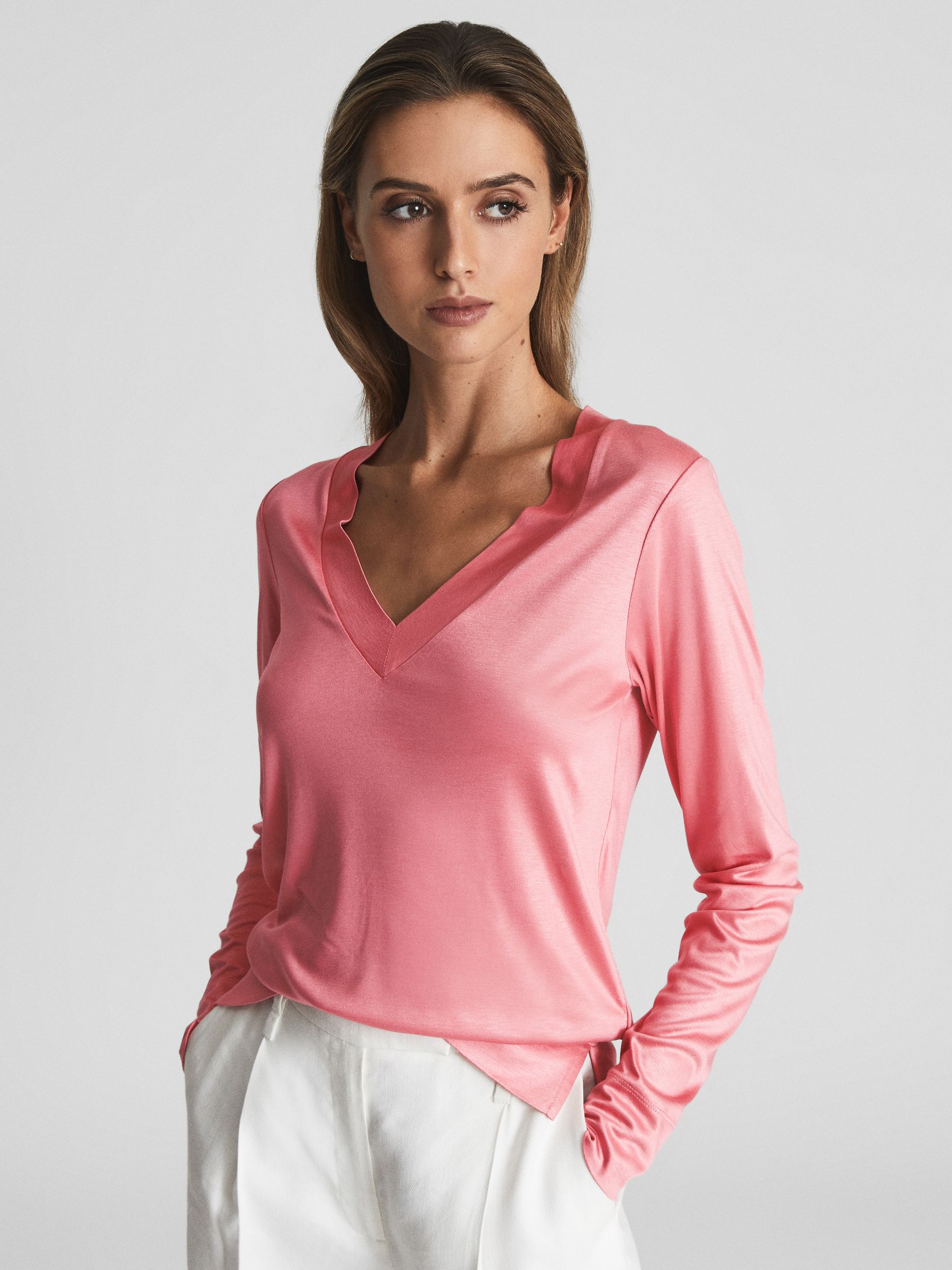 Reiss Long Sleeve V-Neck Jersey Top in Pink - REISS