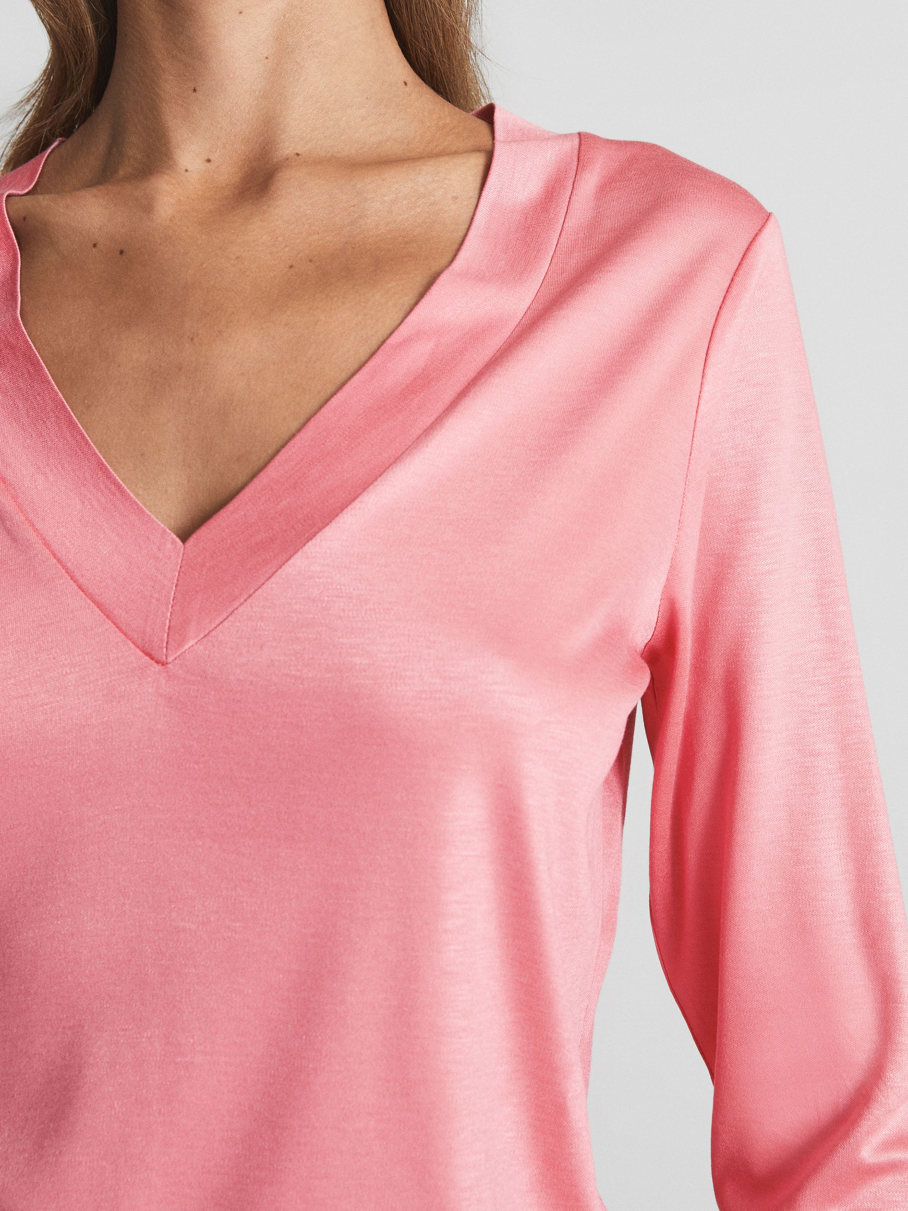 Long Sleeve V-Neck Jersey Top in Pink - Image 4 of 5