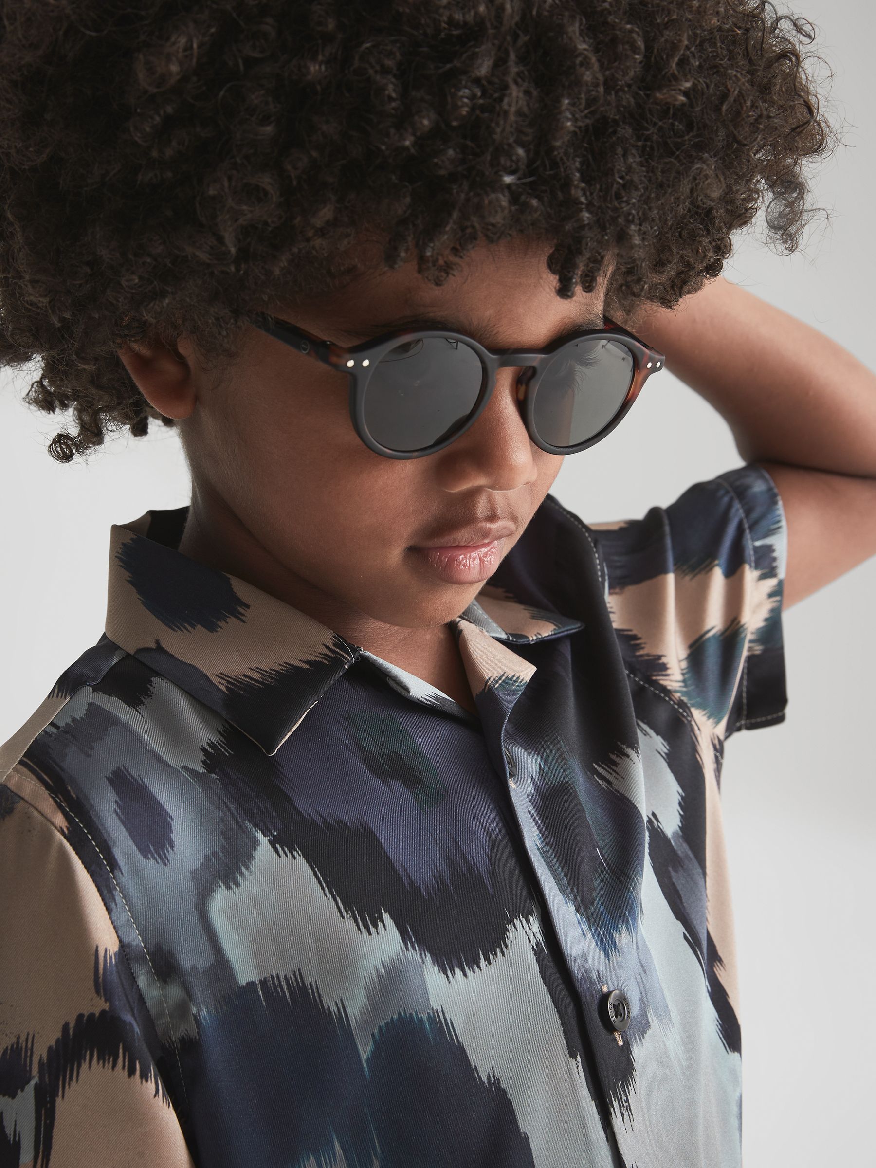 Junior Floral Print Cuban Collar Shirt in Blue - Image 4 of 7