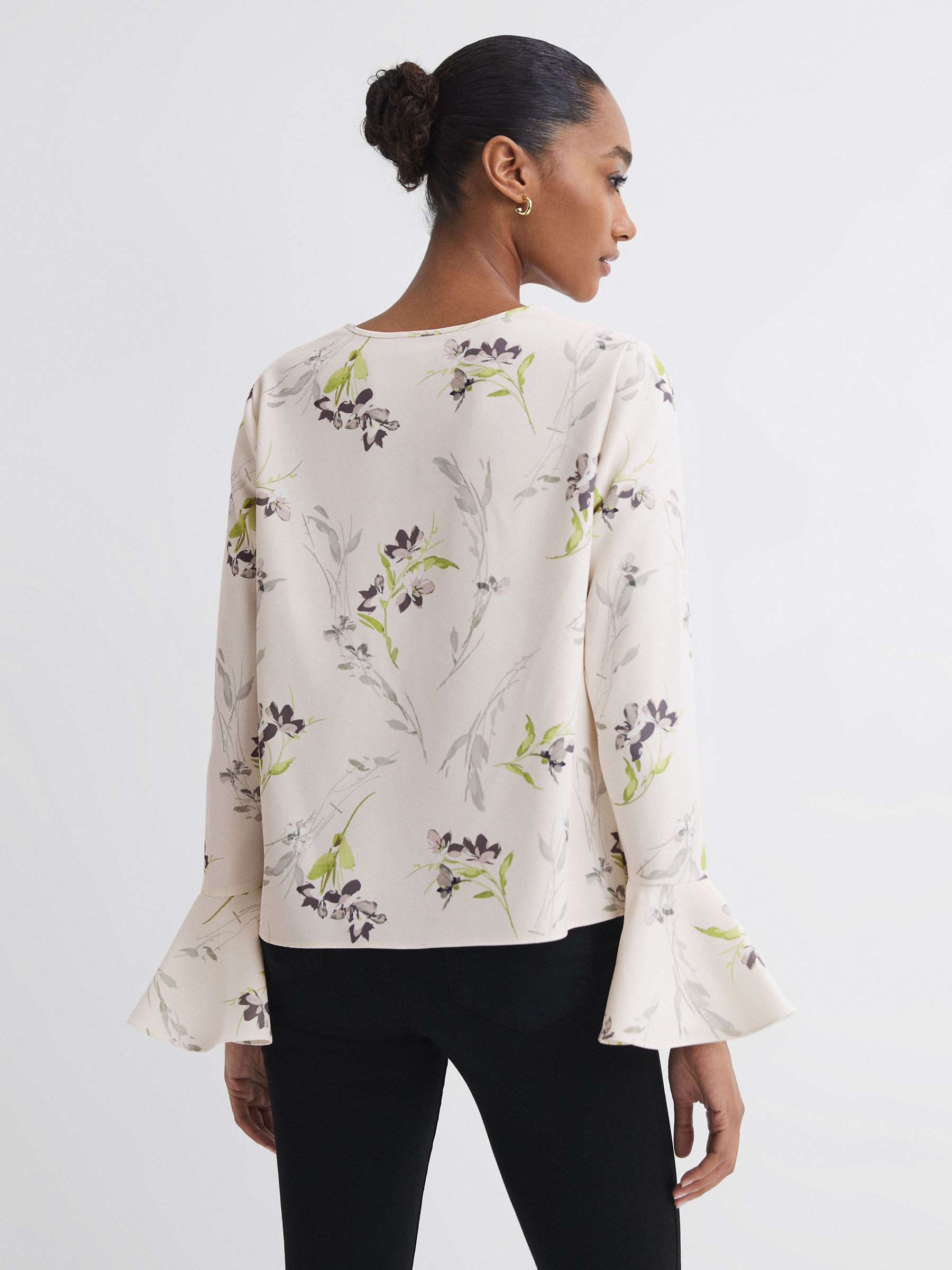 Florere Floral V-Neck Top in Cream - Image 4 of 5