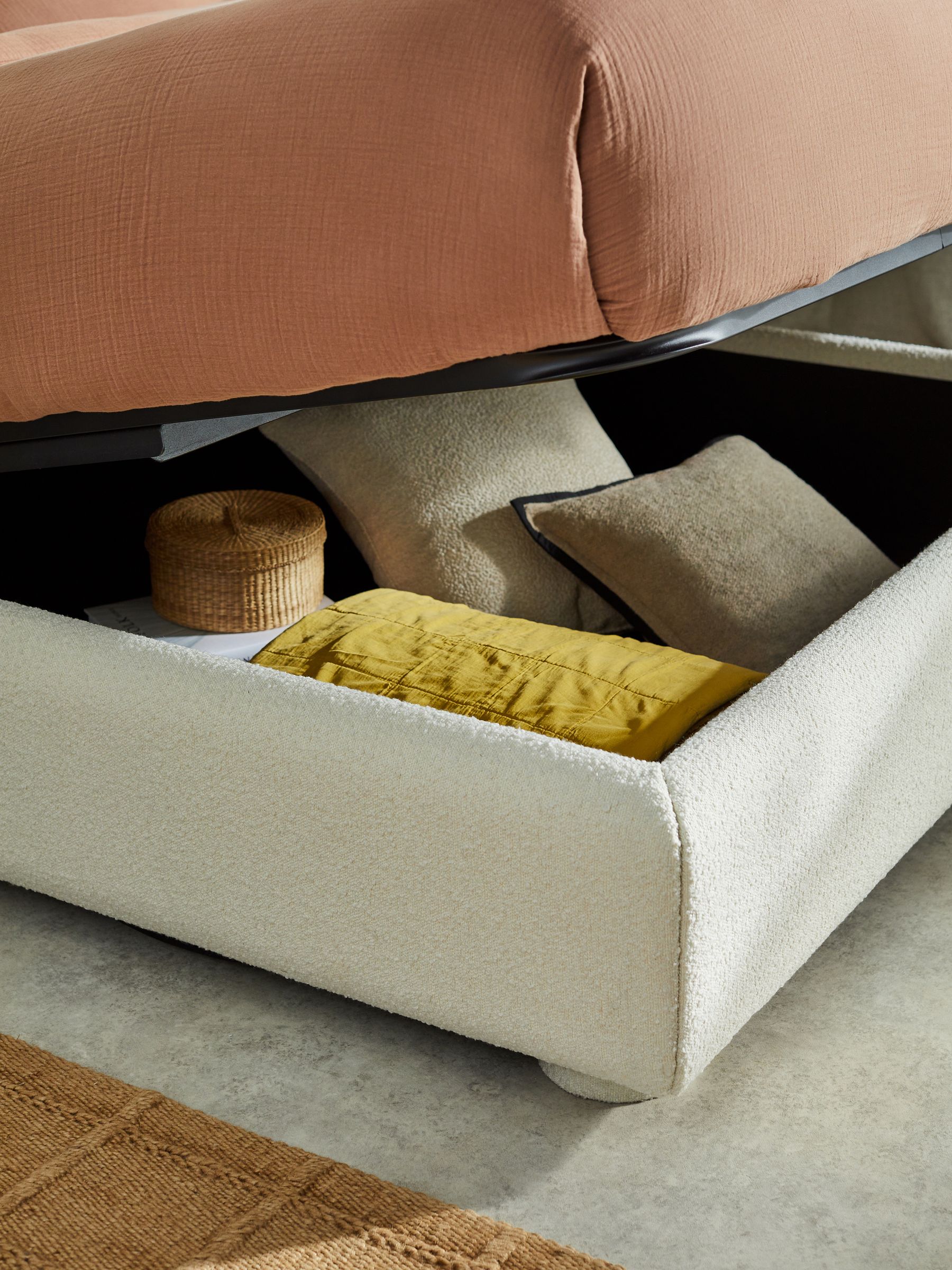 Hanson Ottoman Storage Bed in White - Image 2 of 4