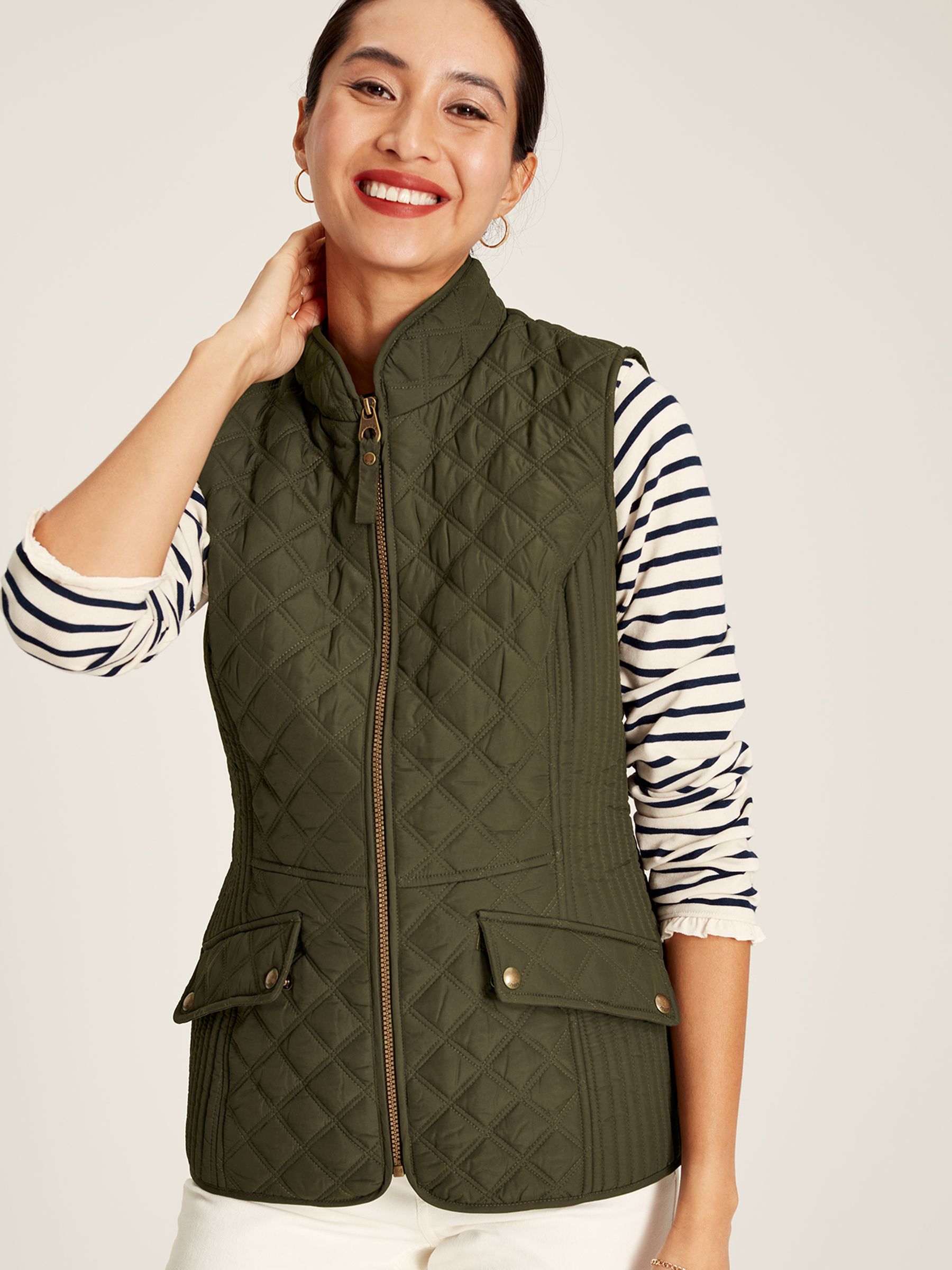 Minx Green Showerproof Diamond Quilted Gilet - Image 3 of 5