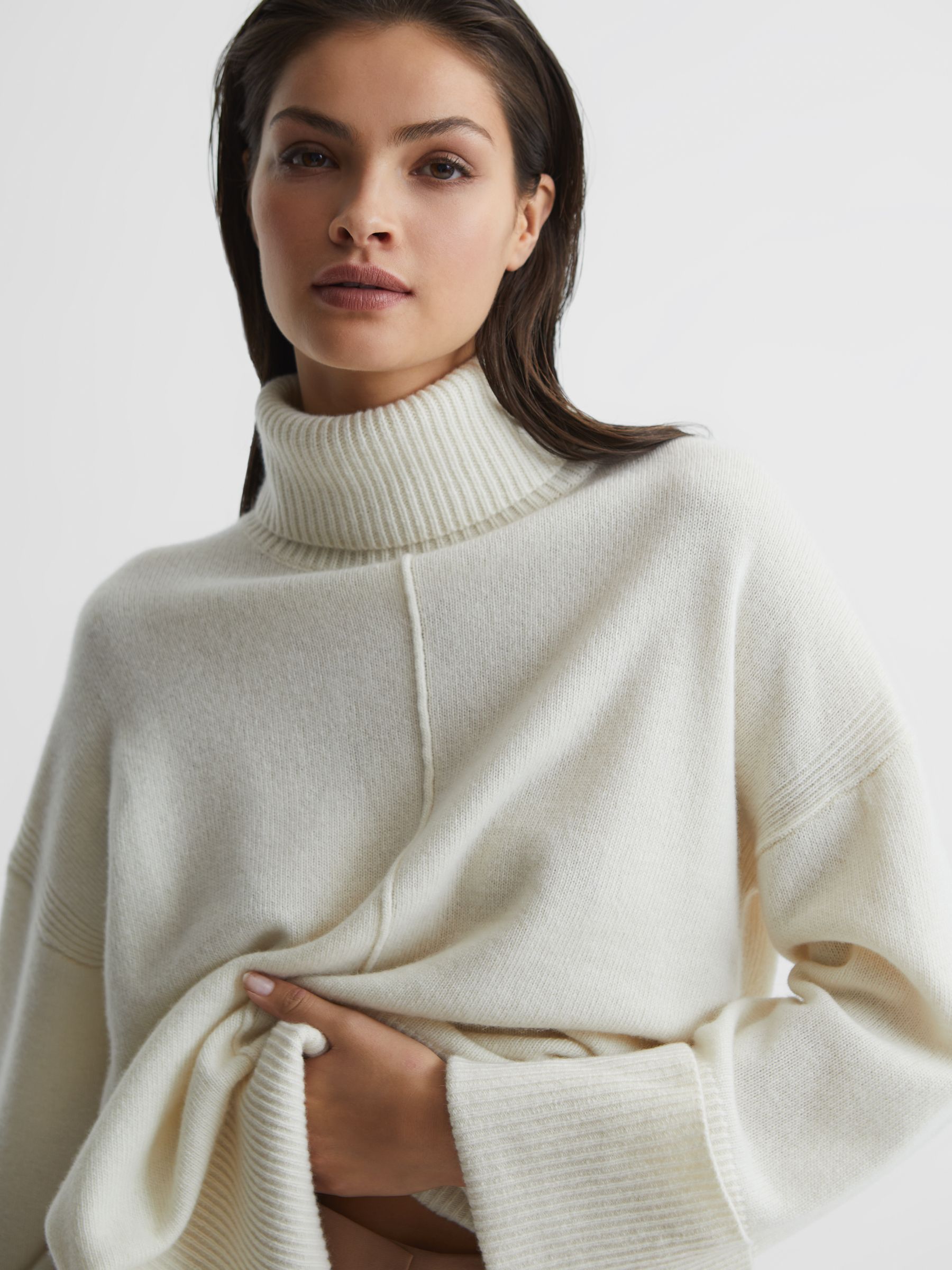 Casual Wool-Cashmere Roll Neck Jumper in Cream - Image 1 of 7