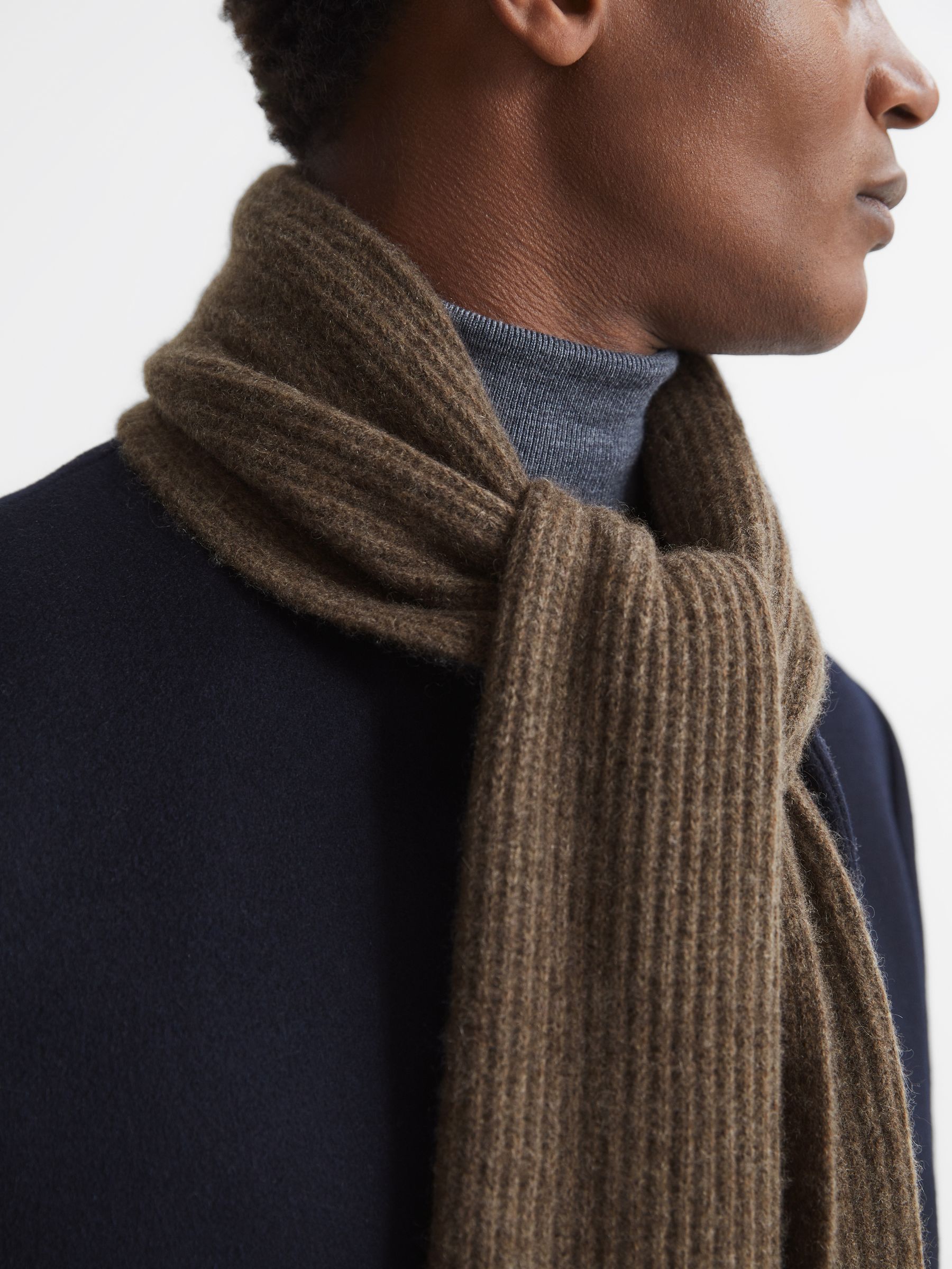 Ribbed 100% Cashmere Scarf in Taupe - Image 4 of 5