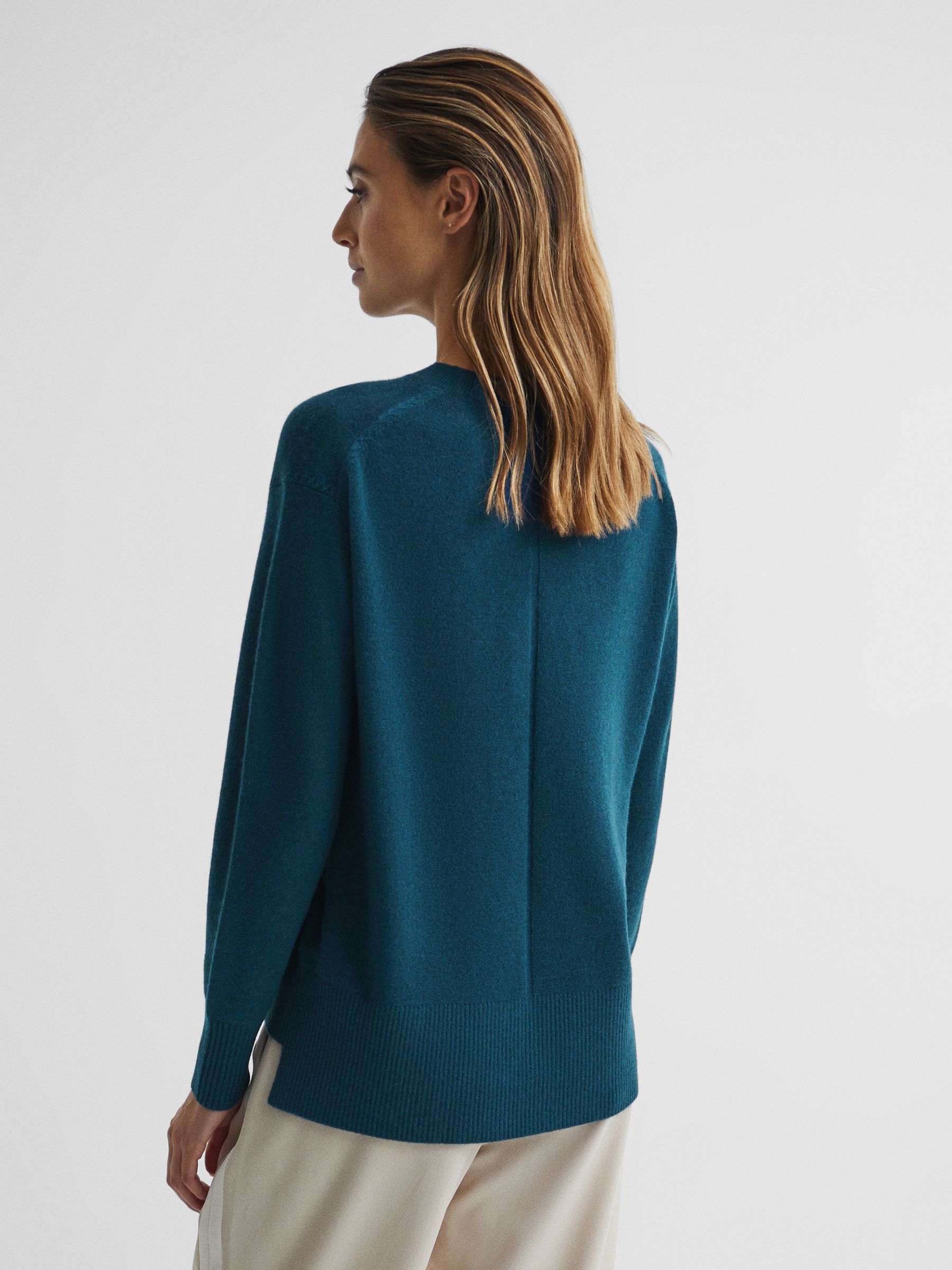 Cashmere Crew Neck Jumper in Teal - Image 5 of 6