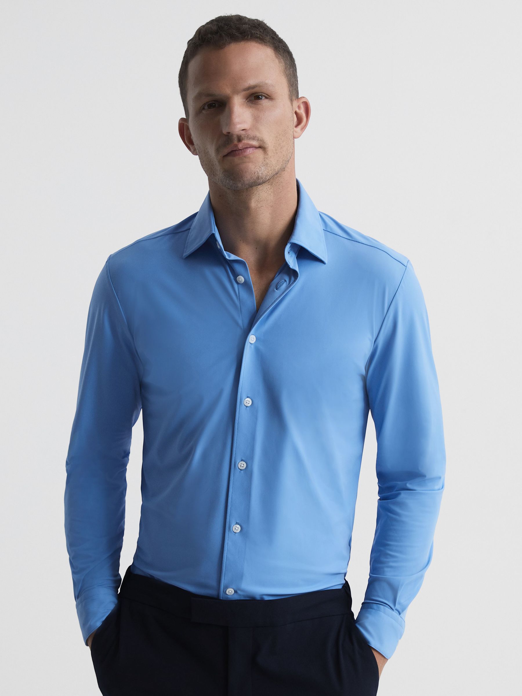 Regular Fit Travel Shirt in Soft Blue - Image 5 of 6