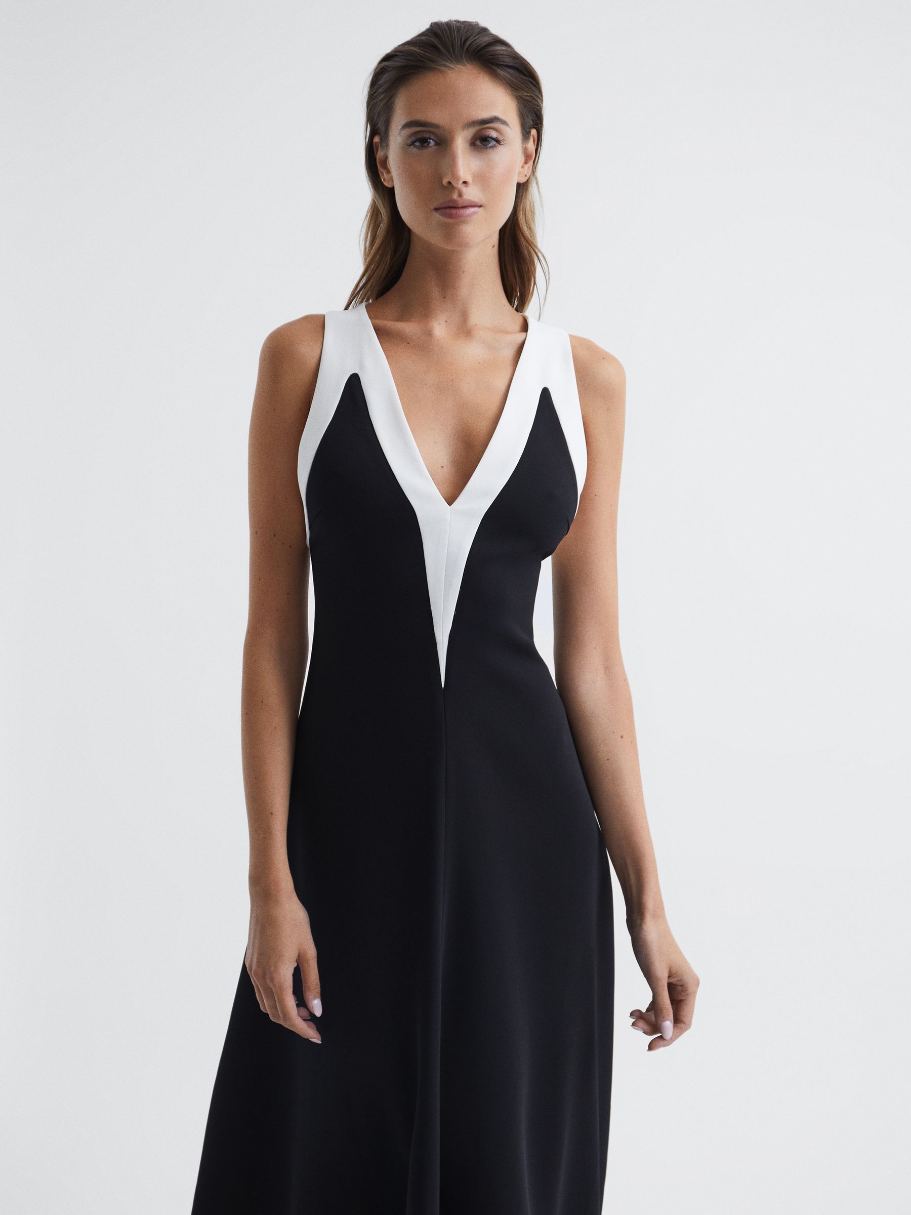 Colourblock V-Neck Midi Dress in Black/White - Image 6 of 7