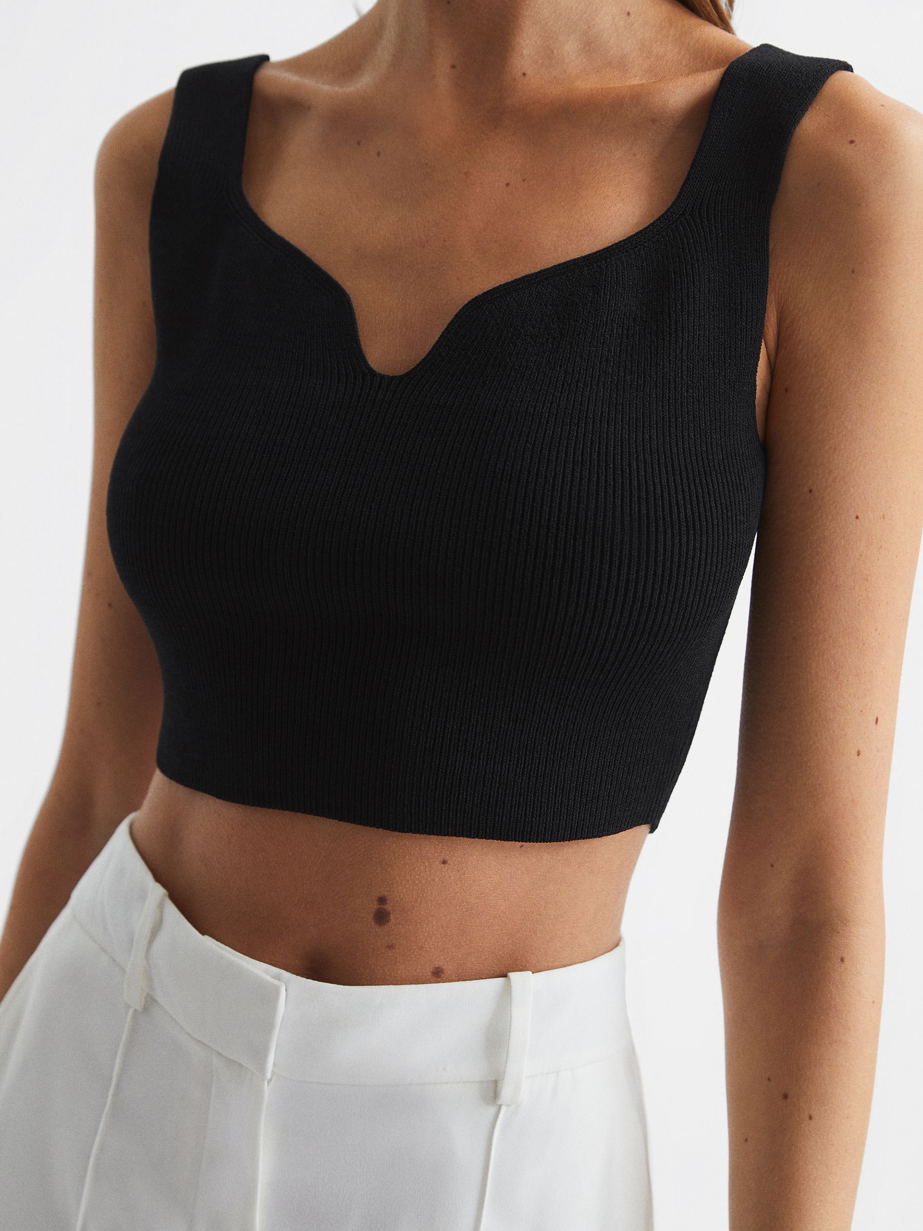 Cropped Sweetheart Neckline Top in Black - Image 4 of 6