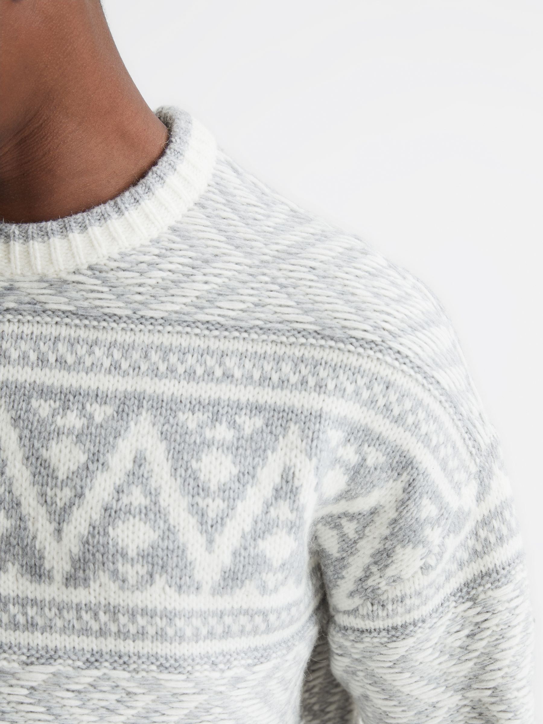 Crew Neck Fairisle Pattern Wool Blend Jumper in Soft Blue Melange/Ecru - Image 4 of 5