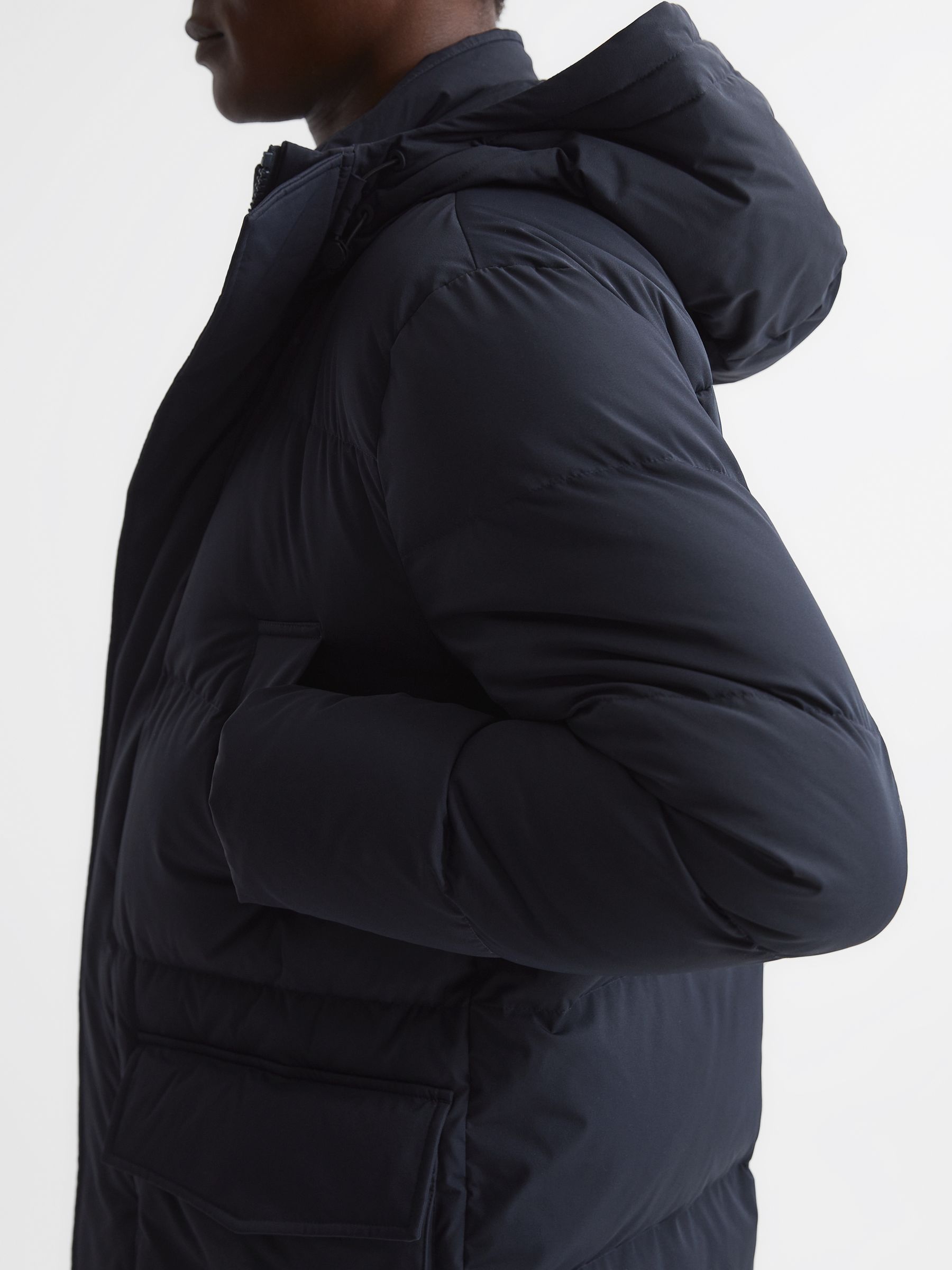 REISS パーファジャケット Reiss Hooded Mid Length Puffer Jacket in Navy | REISS