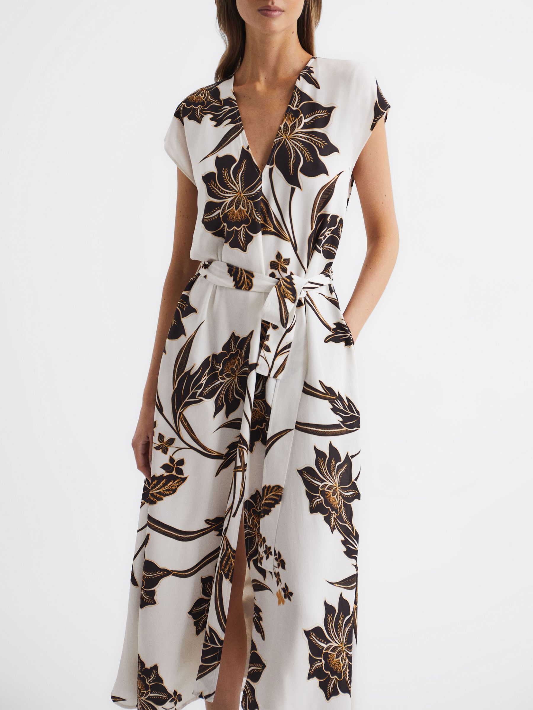 Printed Cap Sleeve Midi Dress in Black/White - Image 6 of 7