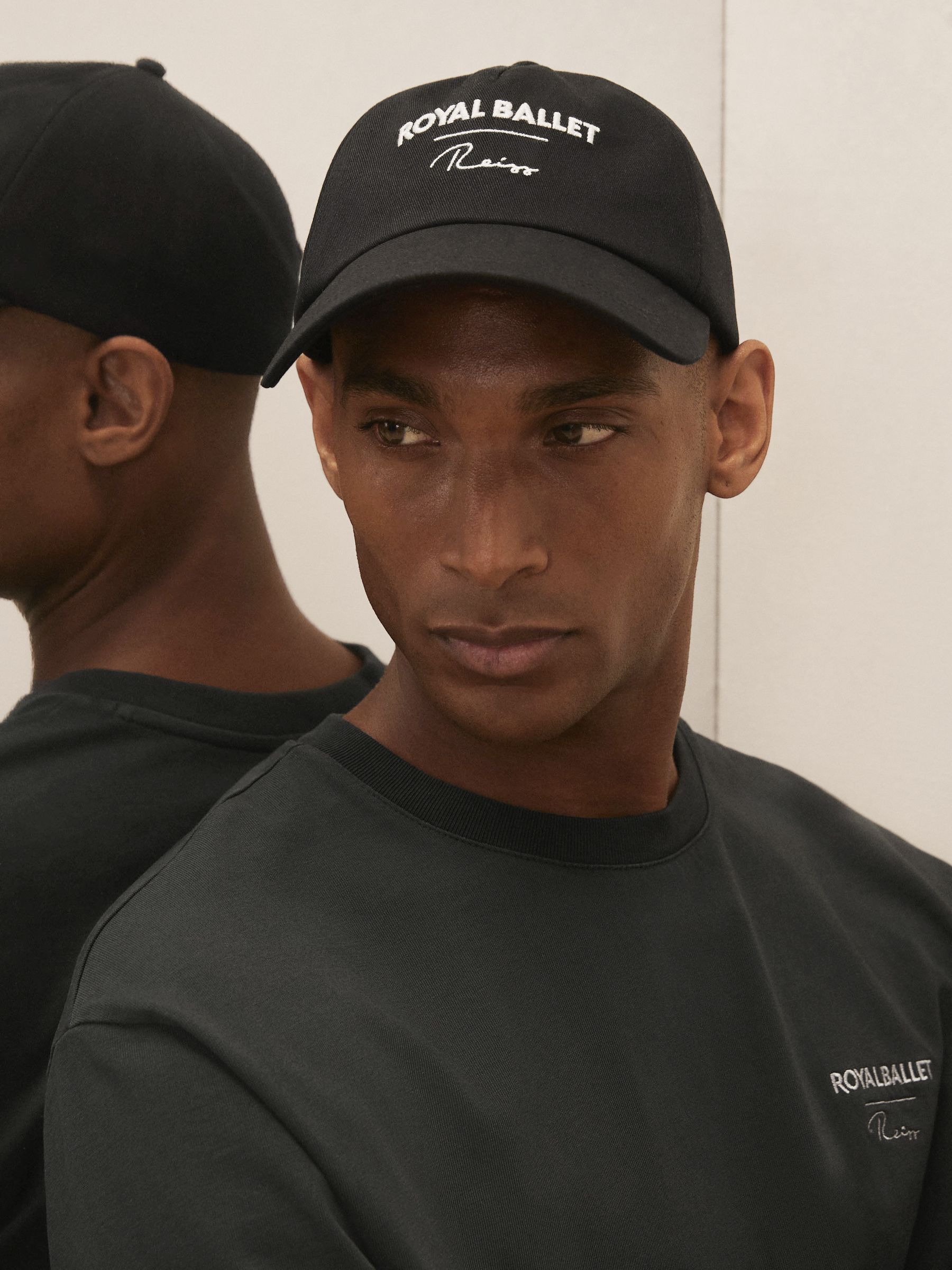 Reiss Reiss | Royal Ballet Logo Cap Unisex Fit in Black - REISS