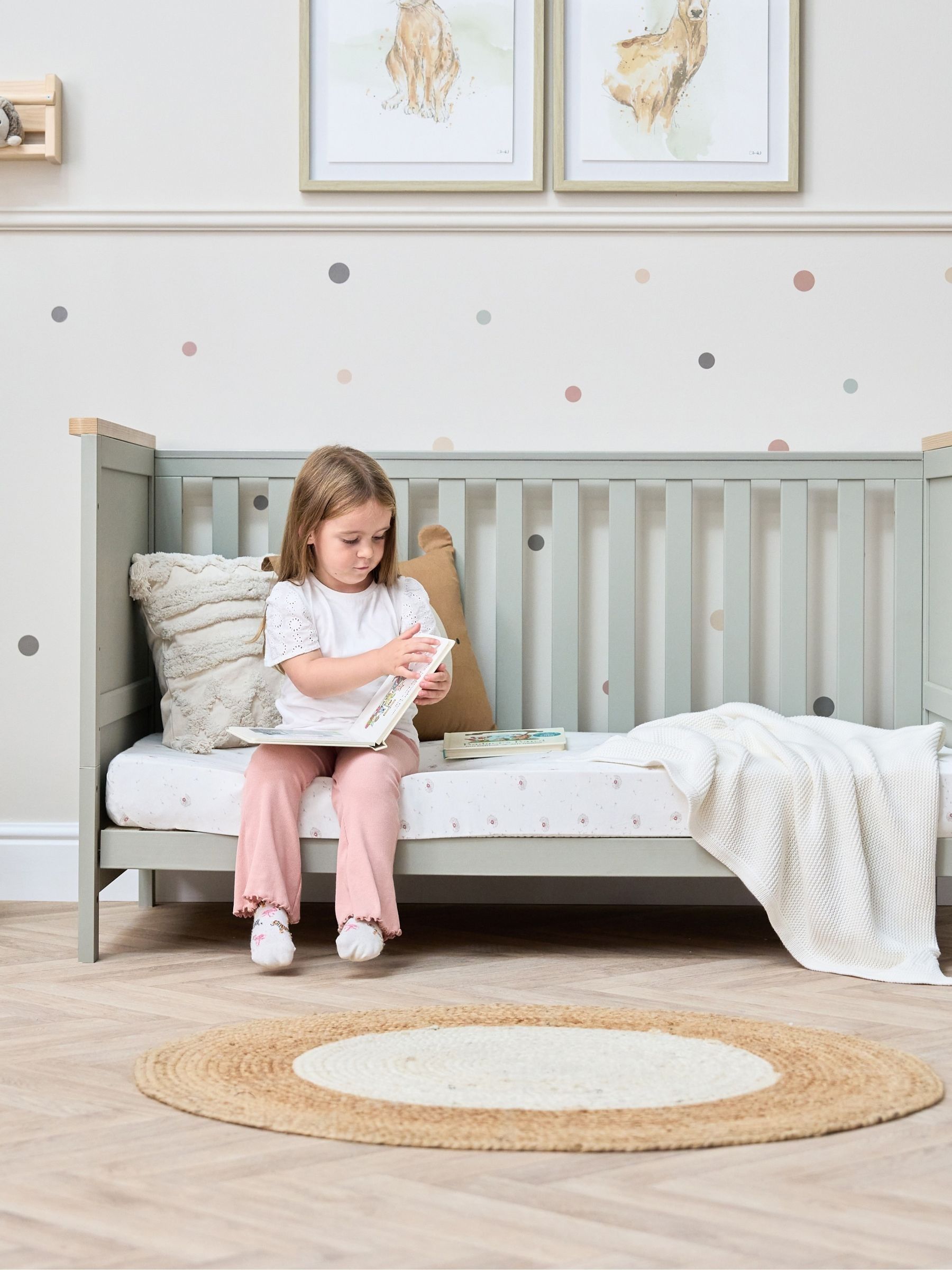 Tutti Bambini Sage Oak Misha Cot Bed - Image 3 of 8