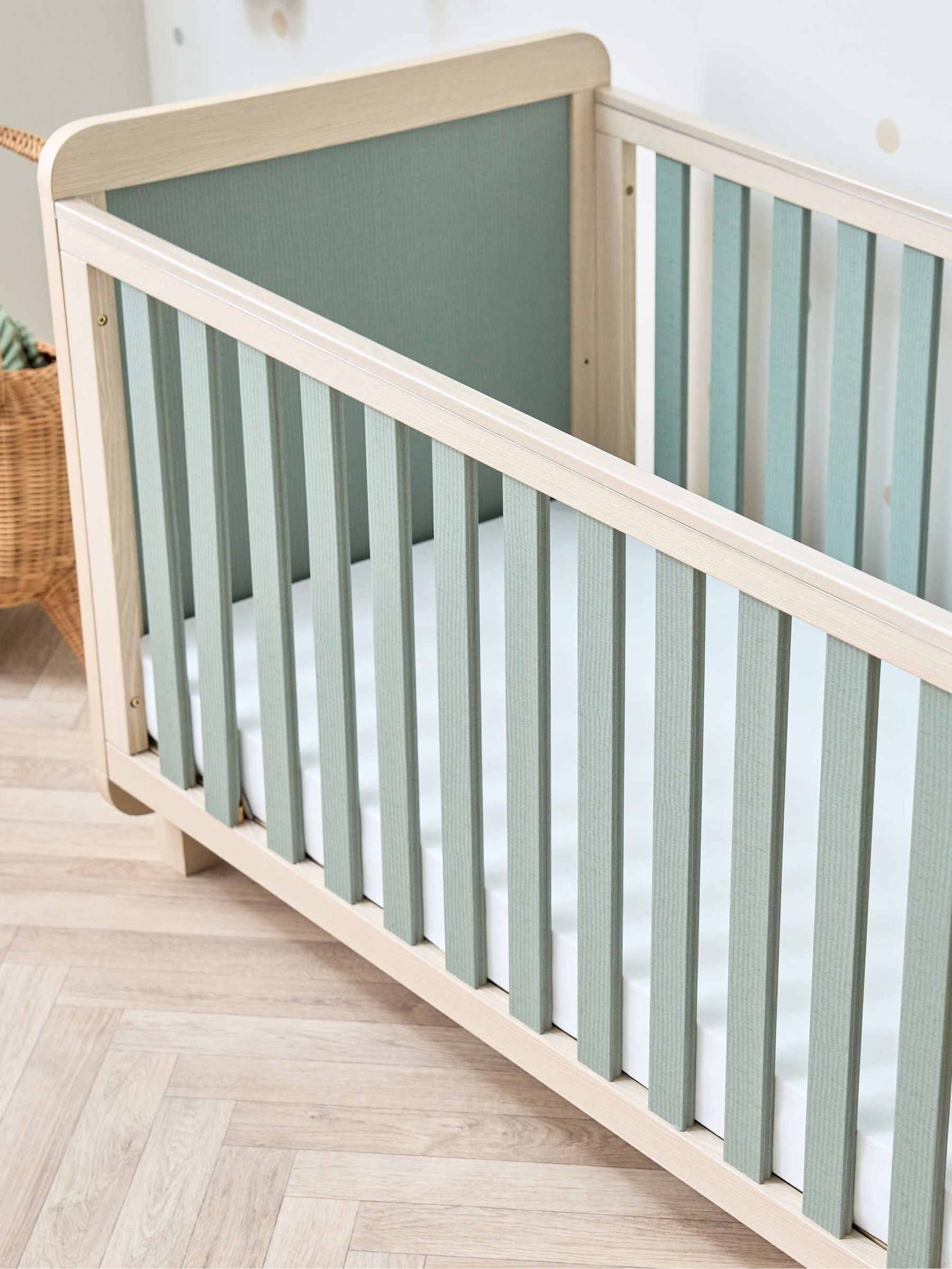 Tutti Bambini Oak Sage Weave Kuba Cot Bed - Image 2 of 7