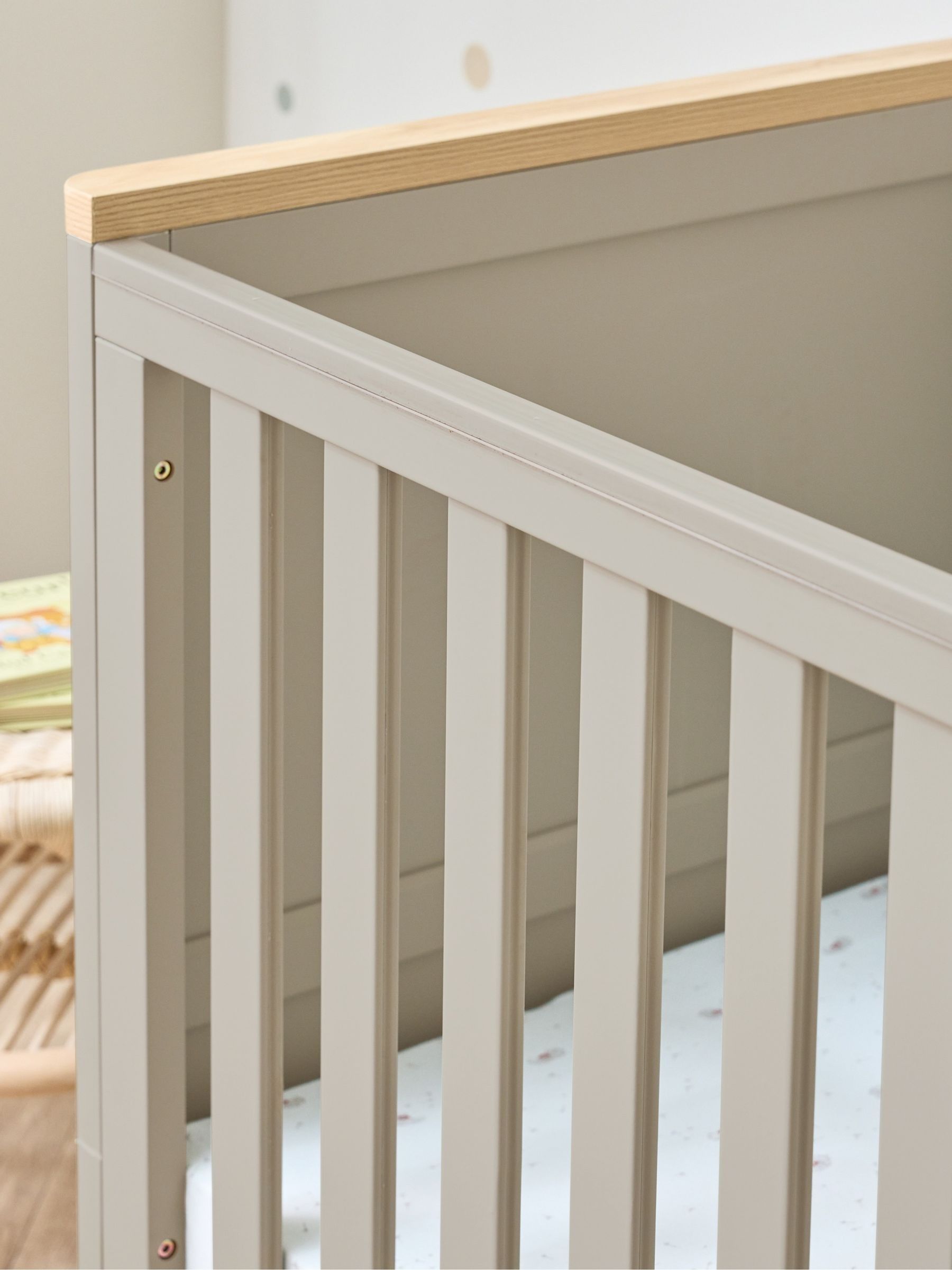 Tutti Bambini Mushroom Oak Misha Cot Bed - Image 3 of 8