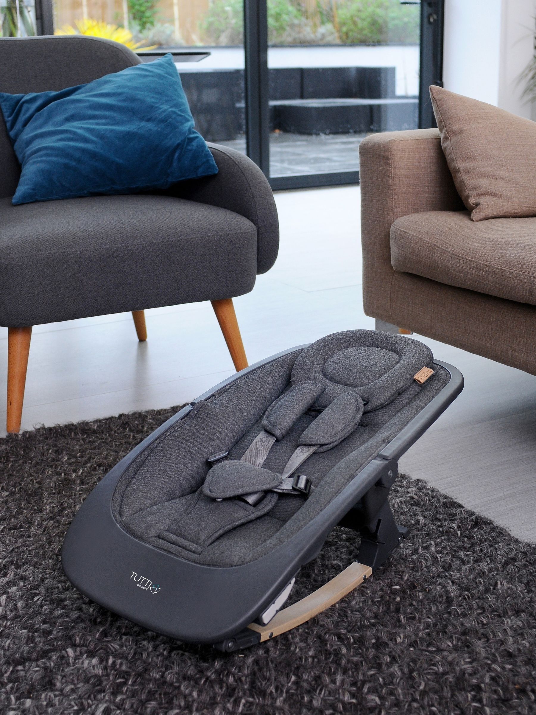 Grey Oak Nova Birth to 12 Years Complete Highchair Package - Image 4 of 7