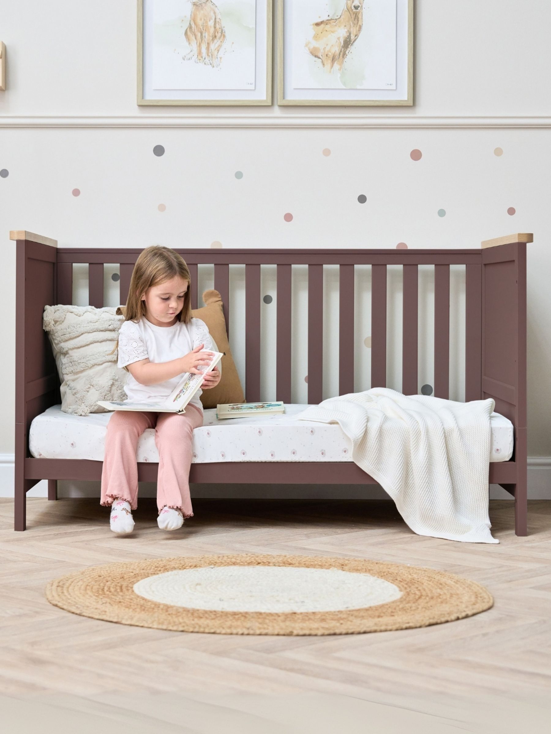Tutti Bambini Mulberry Oak Misha Cot Bed - Image 5 of 7