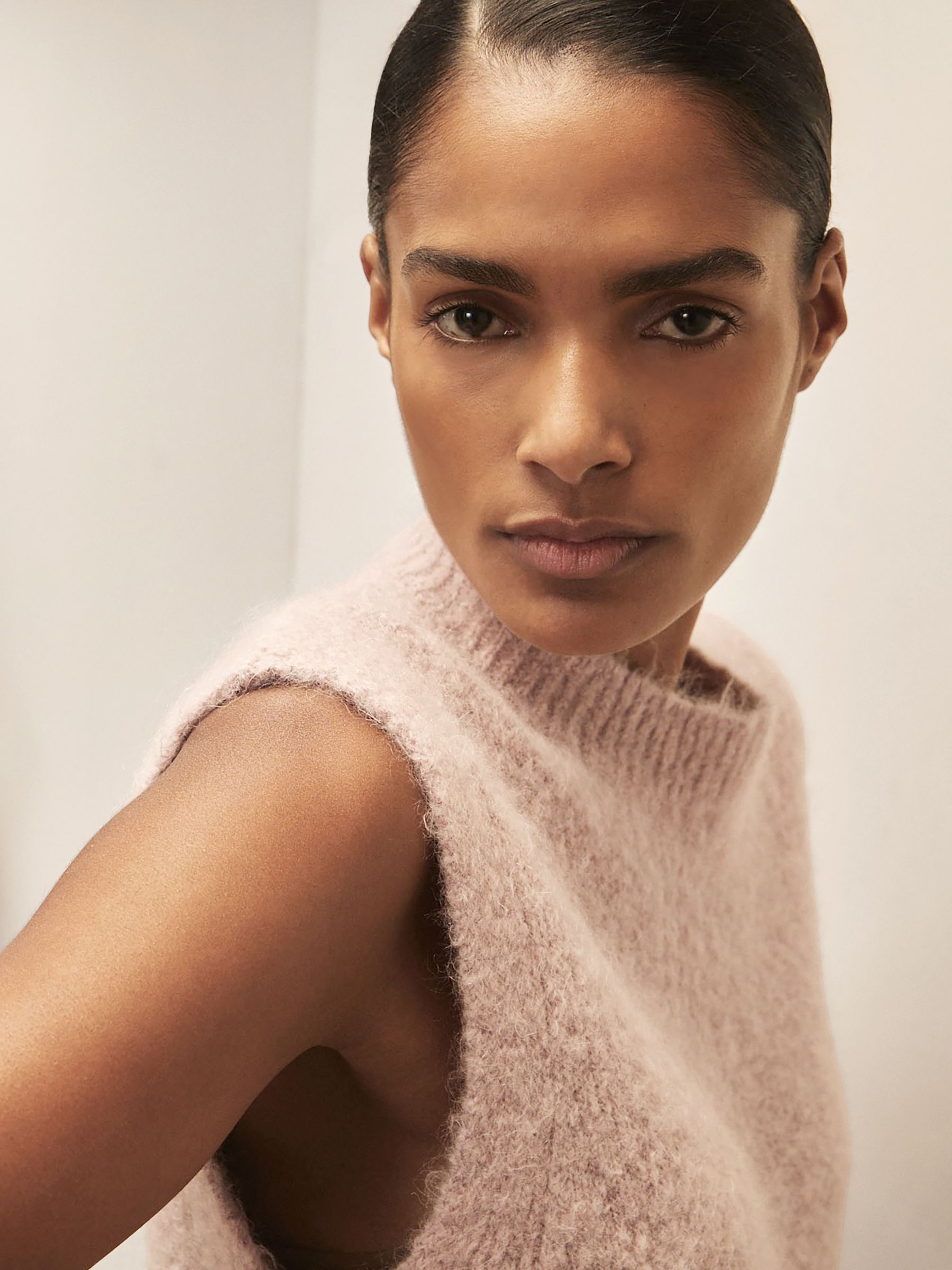 Reiss | Royal Ballet Strickweste in Rosa - Bild 1 von 6