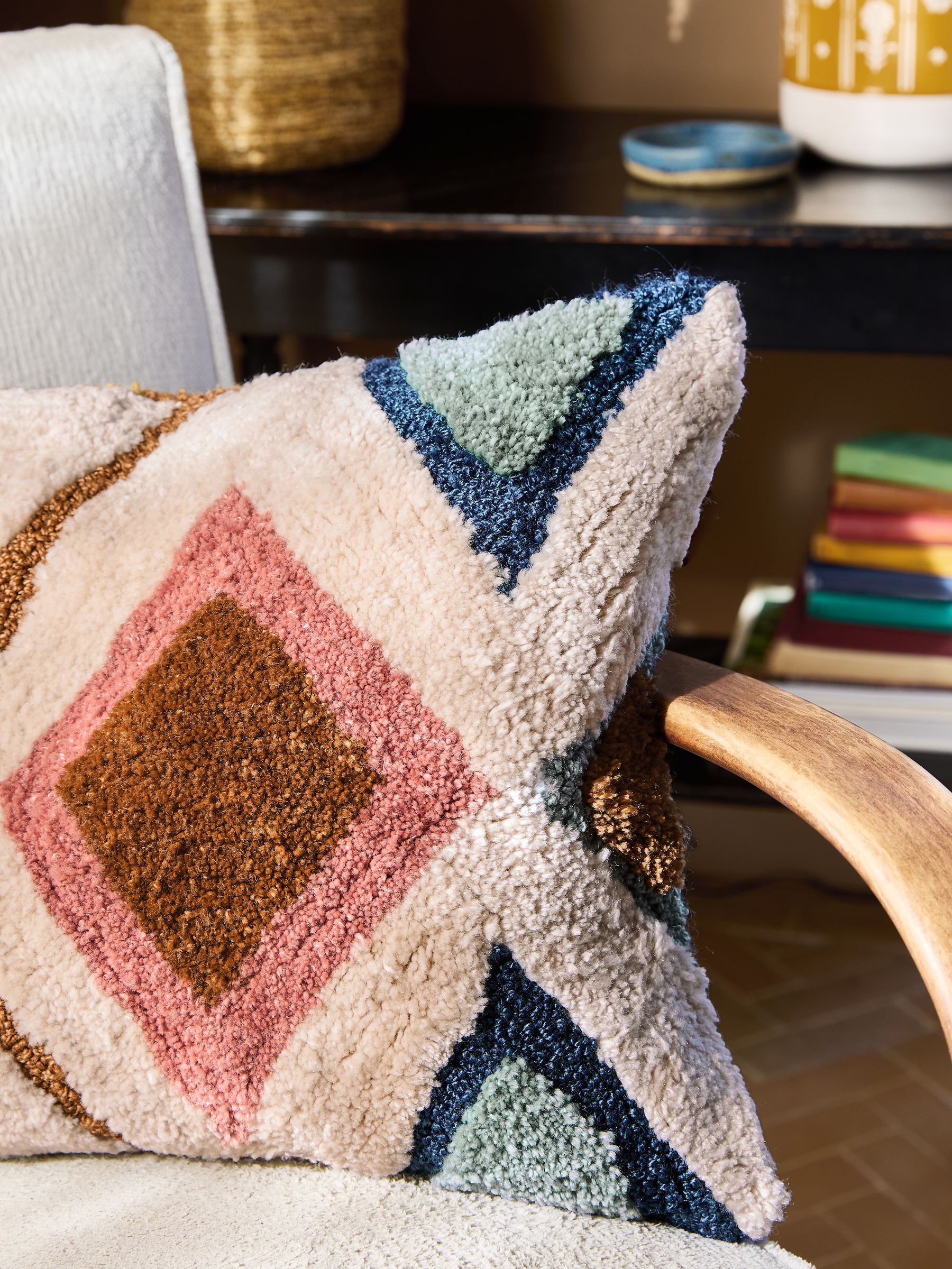 Multi Collection Luxe Aurora 10M Geo Diamond Cotton Tufted Cushion - Image 3 of 6