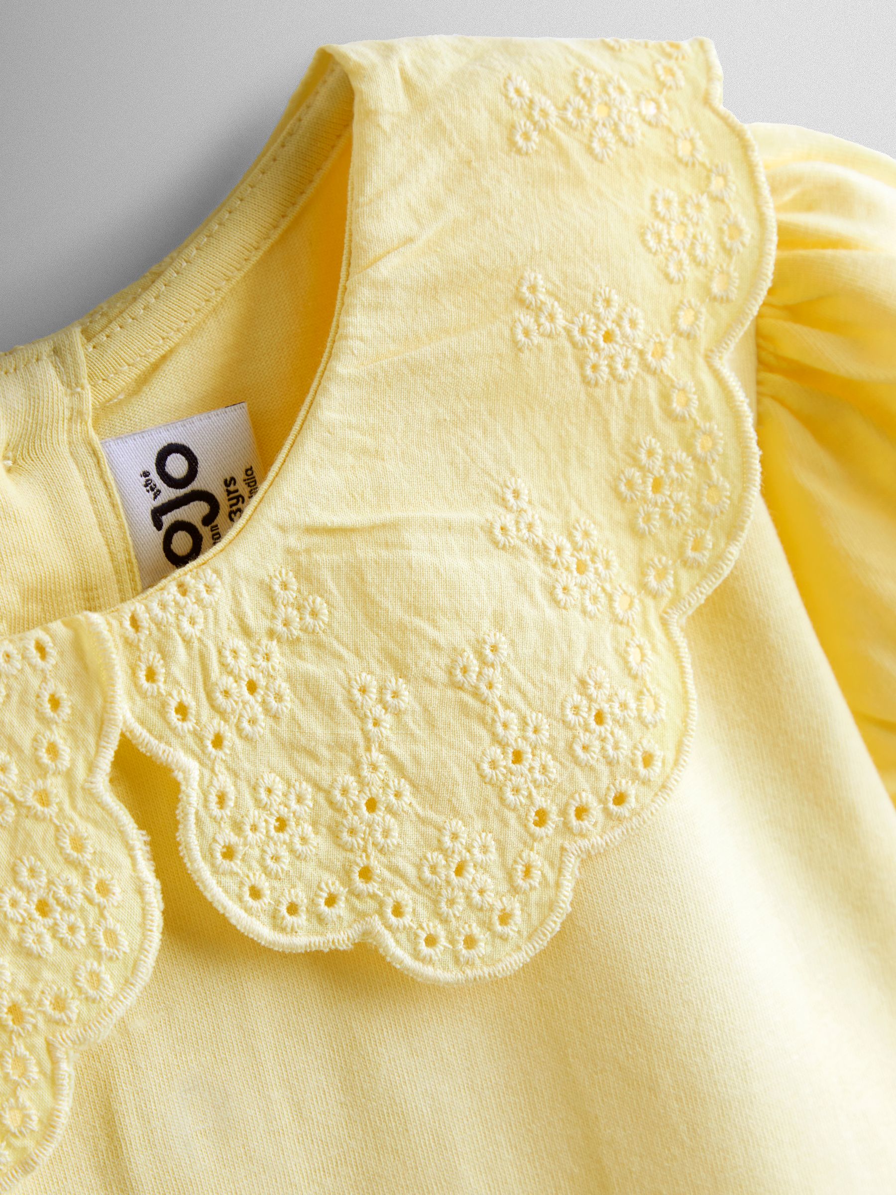 Light Yellow Broderie Collar T-shirt - Image 3 of 4