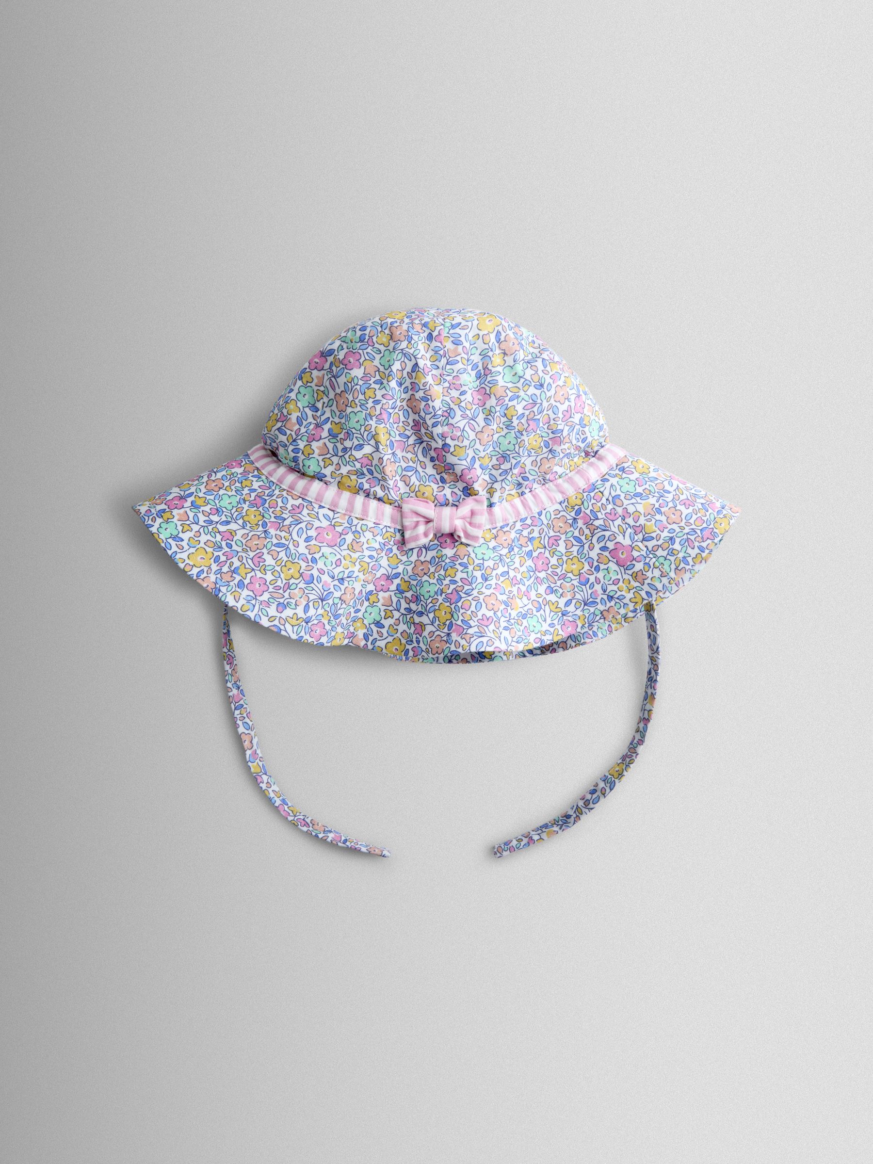 Cream Floral Spliced Dungarees T-Shirt and Hat Set - Image 6 of 9